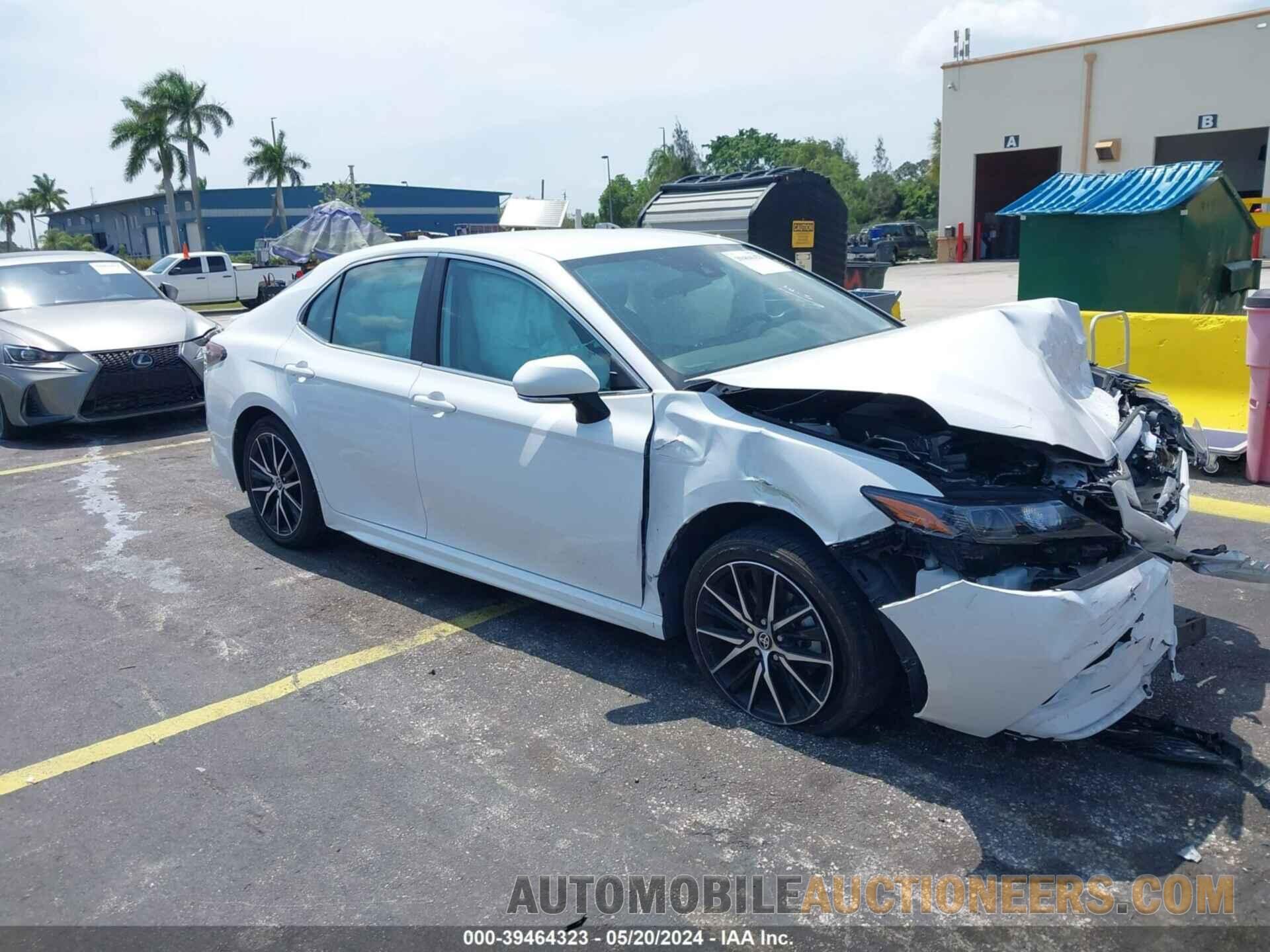 4T1G11AK5NU717782 TOYOTA CAMRY 2022