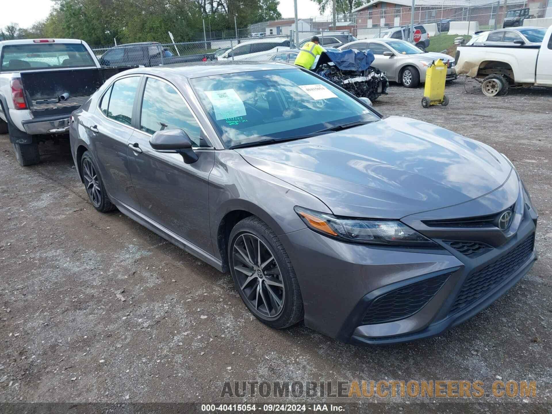 4T1G11AK5PU102698 TOYOTA CAMRY 2023