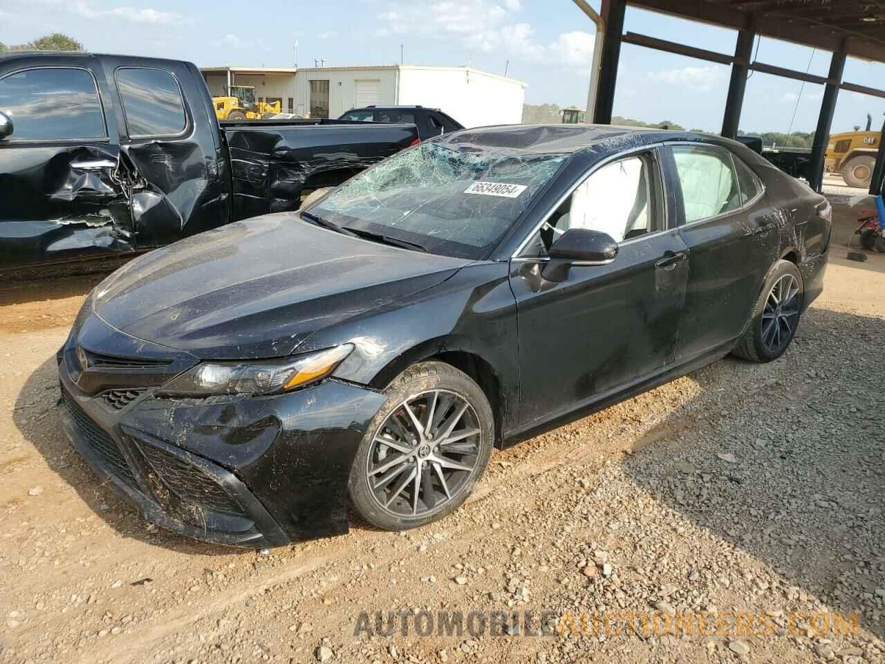 4T1G11AK5PU119453 TOYOTA CAMRY 2023