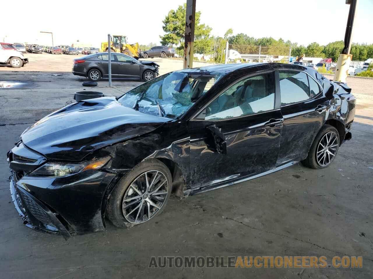 4T1G11AK5PU811440 TOYOTA CAMRY 2023