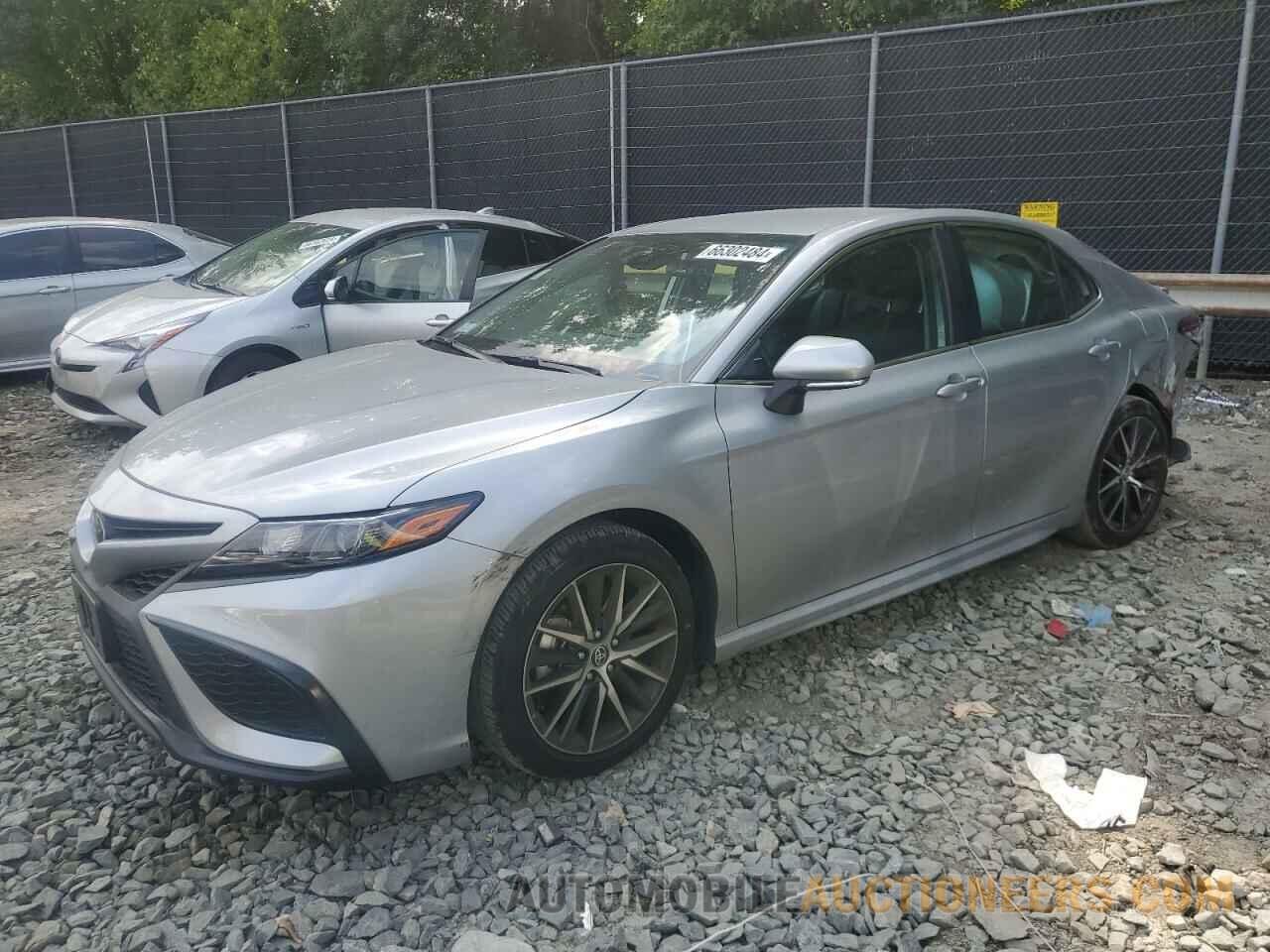 4T1G11AK5RU202576 TOYOTA CAMRY 2024