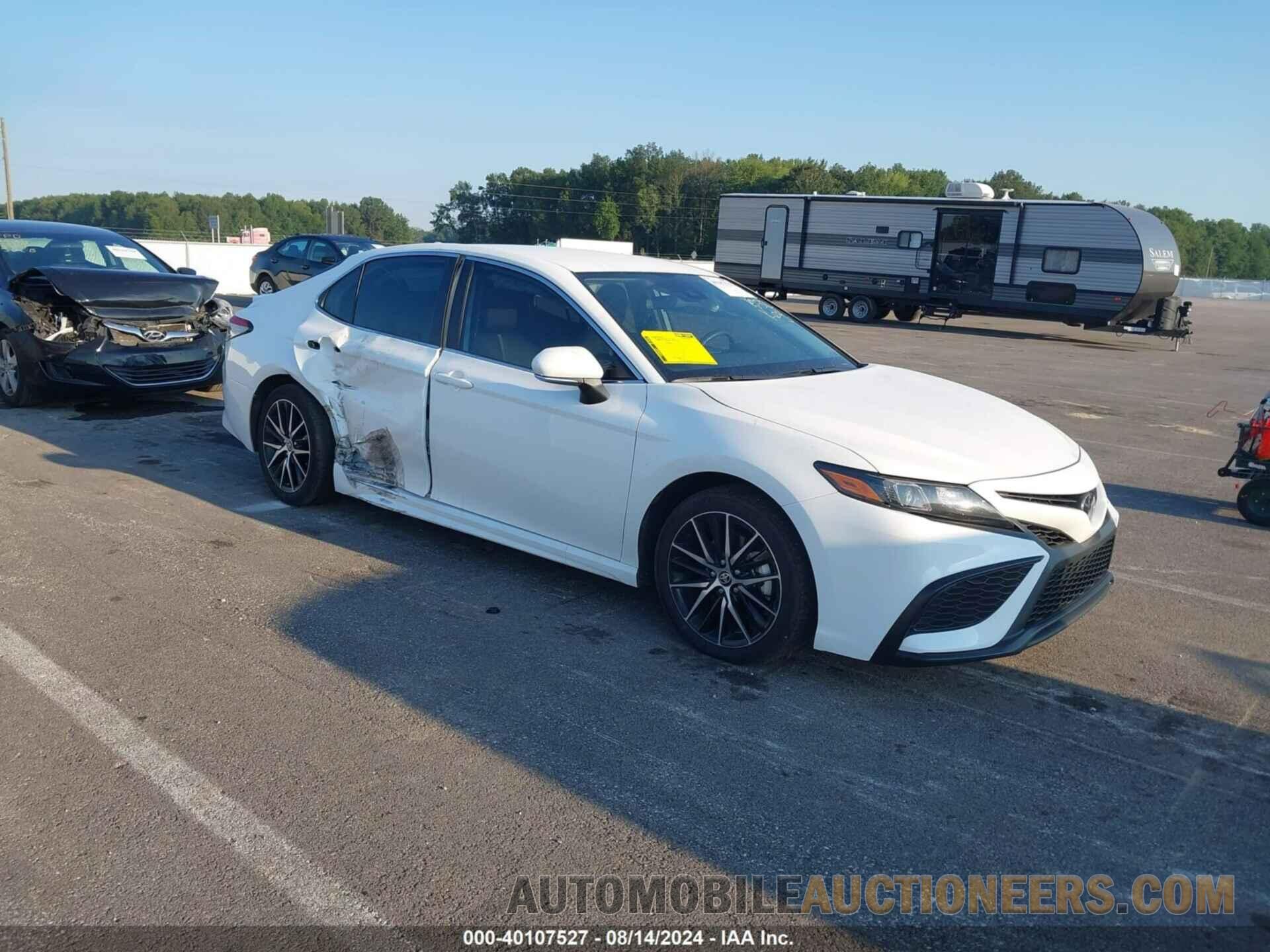 4T1G11AK5RU246061 TOYOTA CAMRY 2024