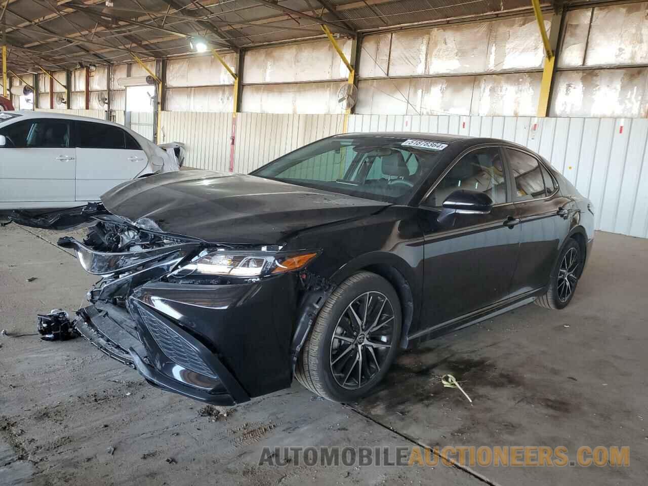 4T1G11AK5RU883094 TOYOTA CAMRY 2024