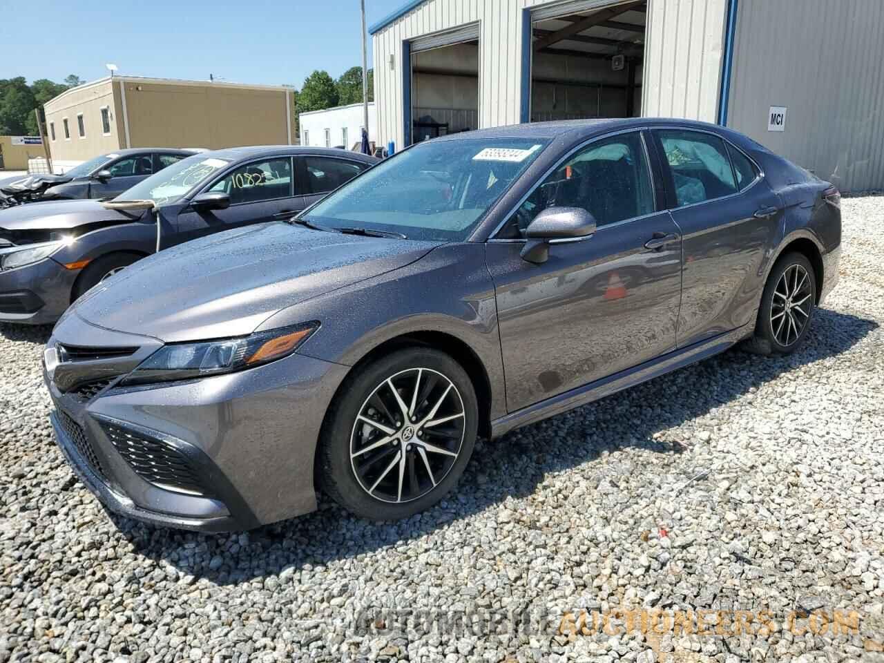 4T1G11AK5RU894080 TOYOTA CAMRY 2024