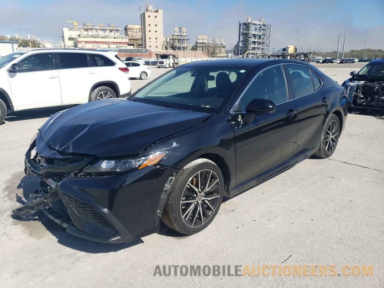 4T1G11AK6MU409101 TOYOTA CAMRY 2021