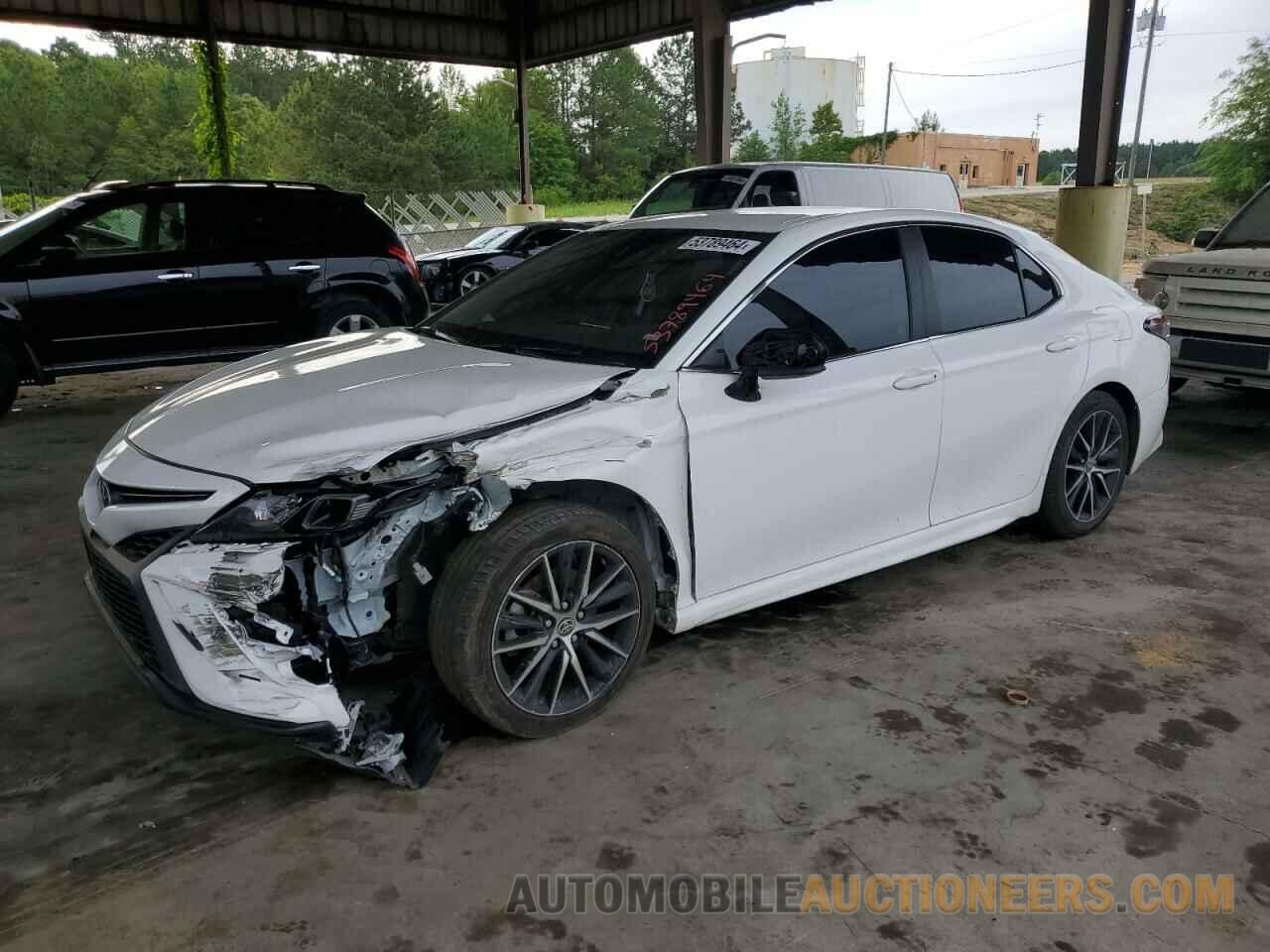 4T1G11AK6MU409373 TOYOTA CAMRY 2021