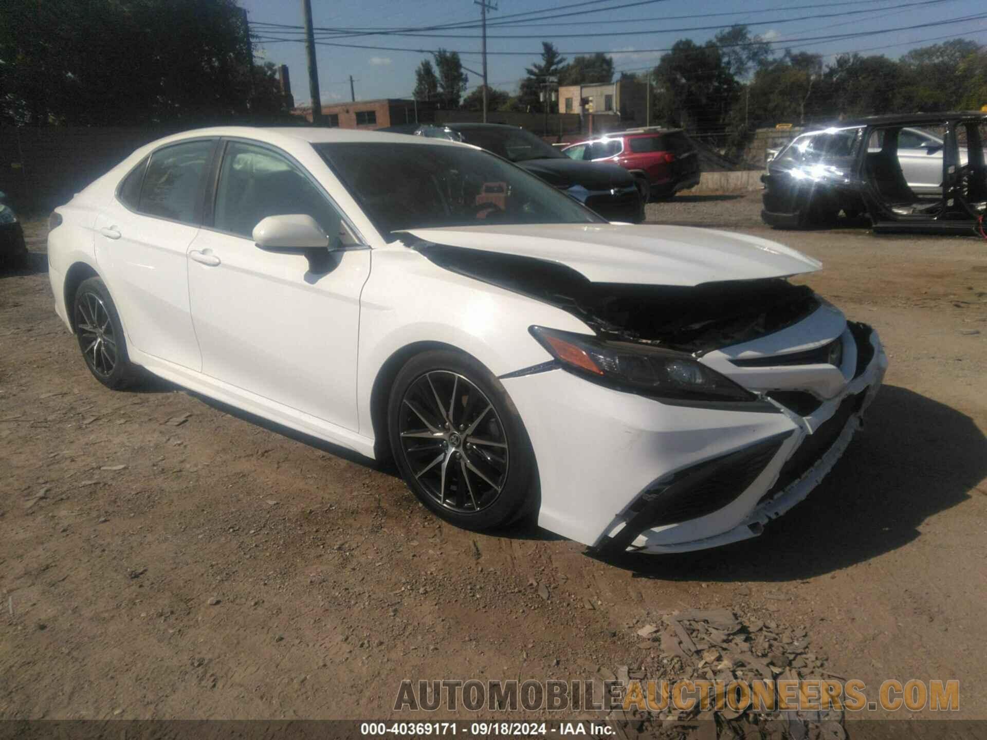 4T1G11AK6MU409728 TOYOTA CAMRY 2021