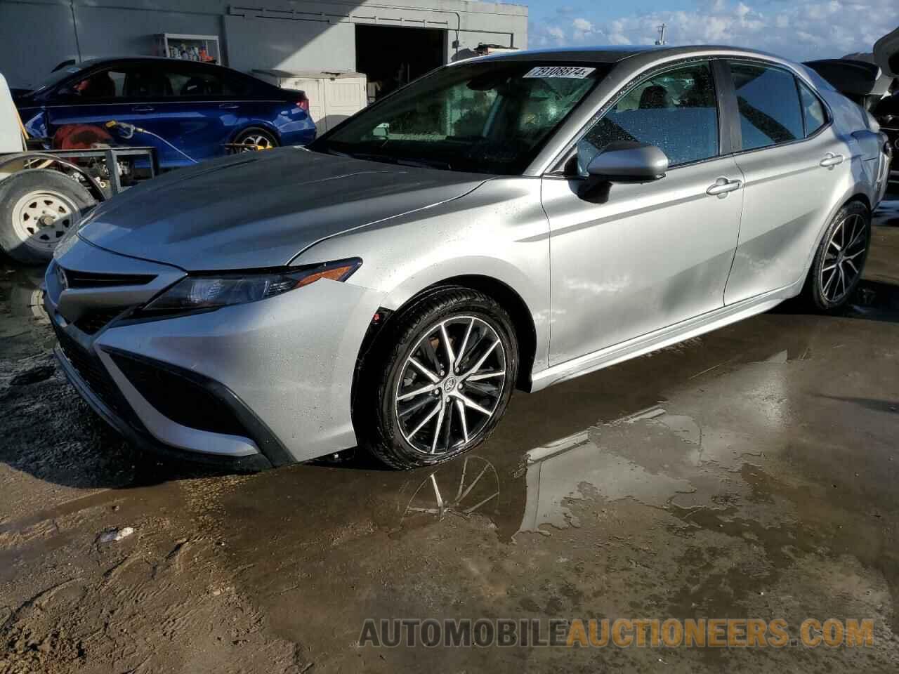 4T1G11AK6MU409826 TOYOTA CAMRY 2021