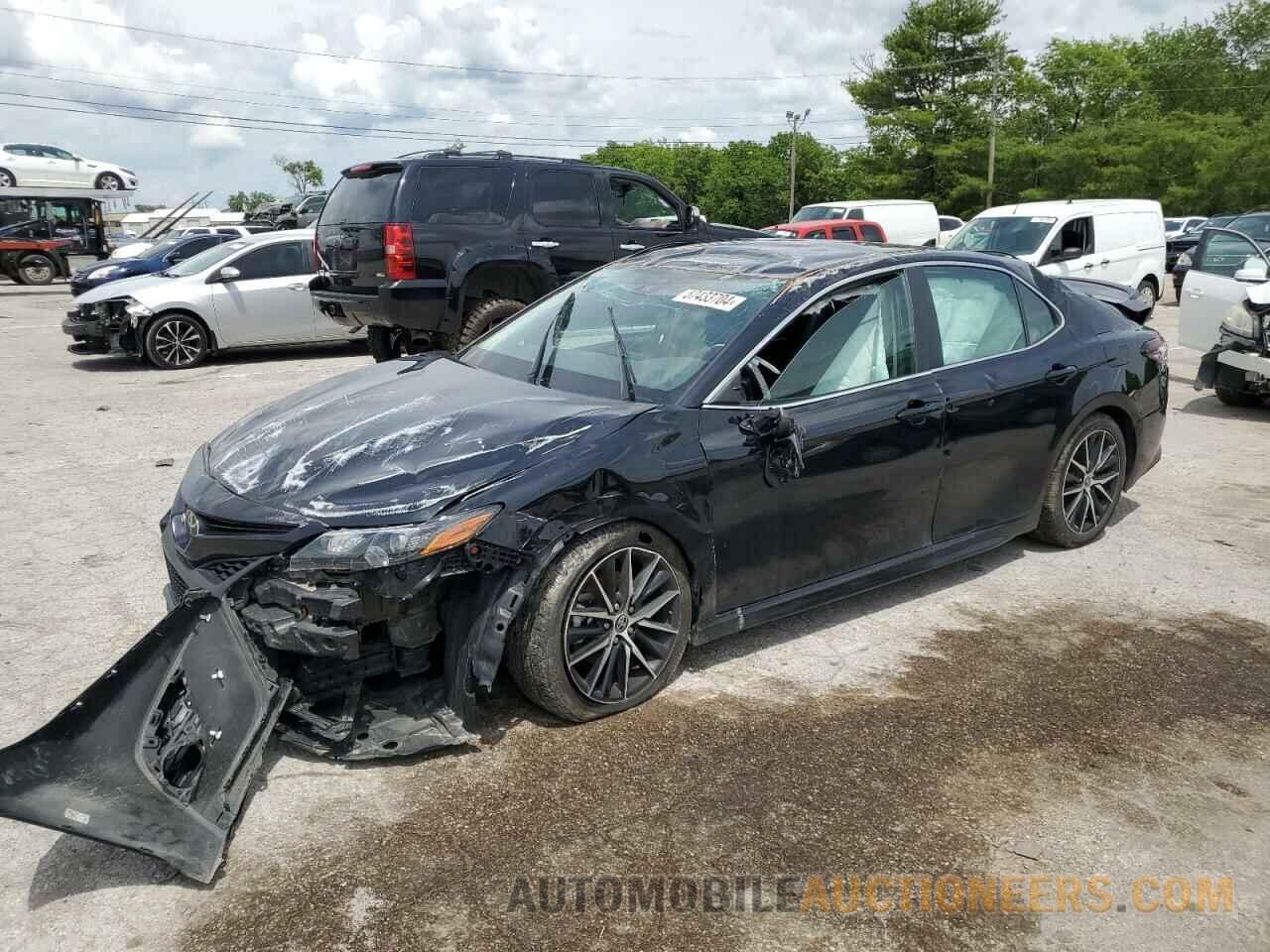 4T1G11AK6MU410197 TOYOTA CAMRY 2021