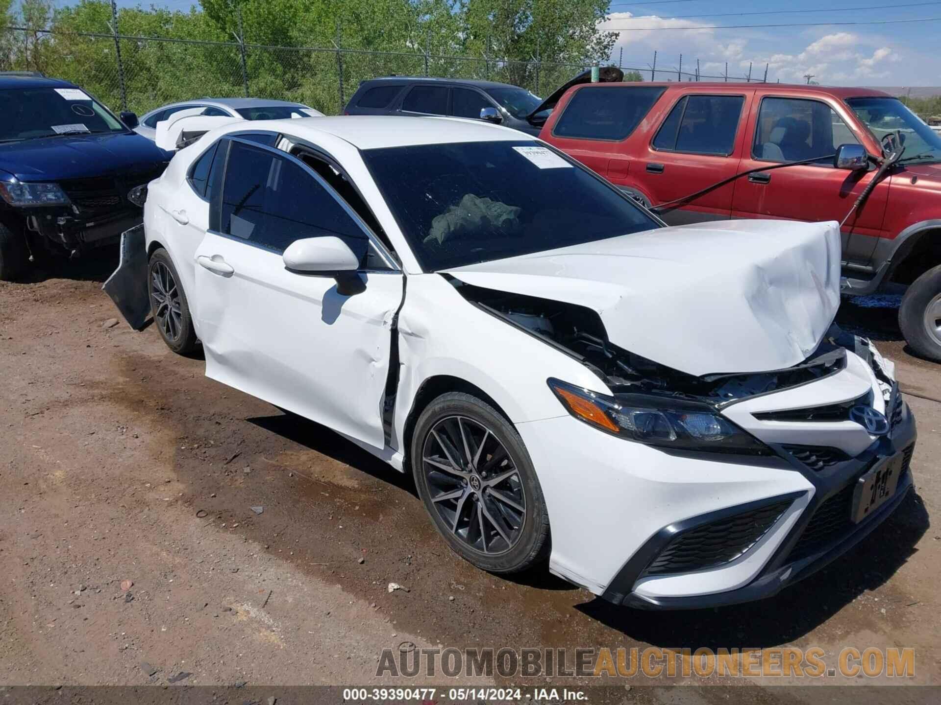 4T1G11AK6MU412337 TOYOTA CAMRY 2021