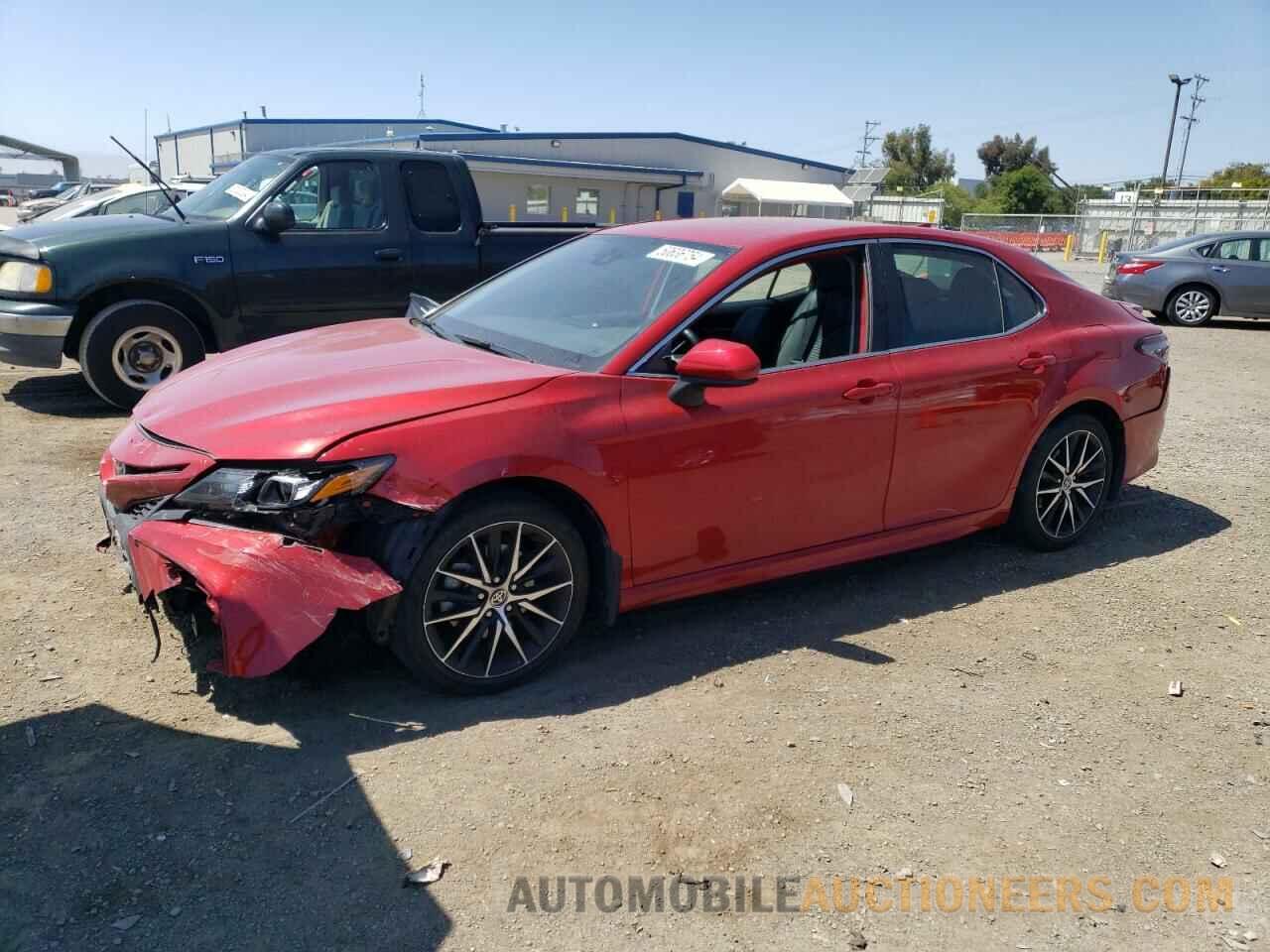 4T1G11AK6MU415853 TOYOTA CAMRY 2021