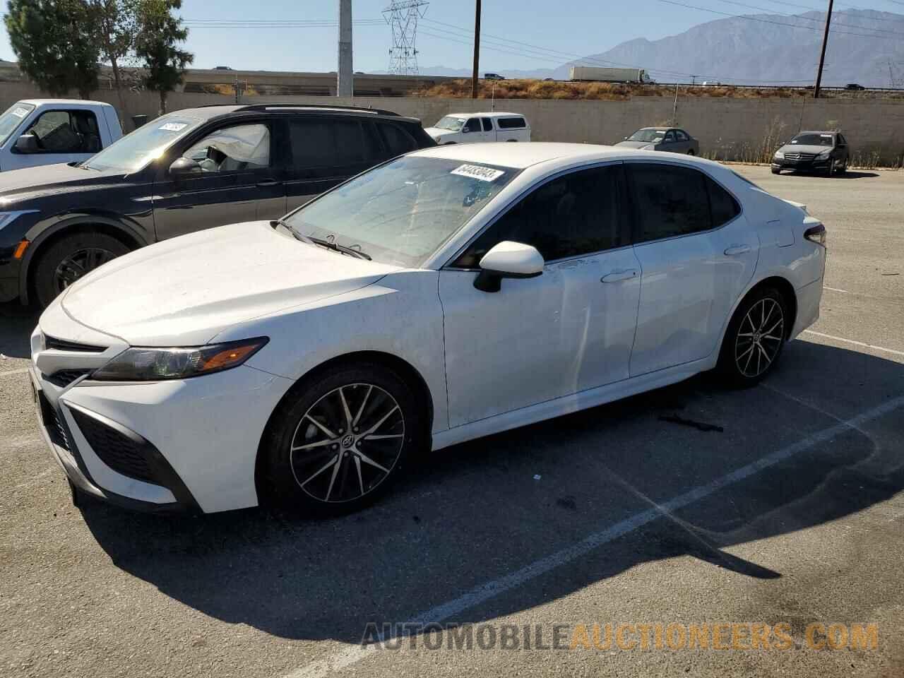 4T1G11AK6MU425802 TOYOTA CAMRY 2021