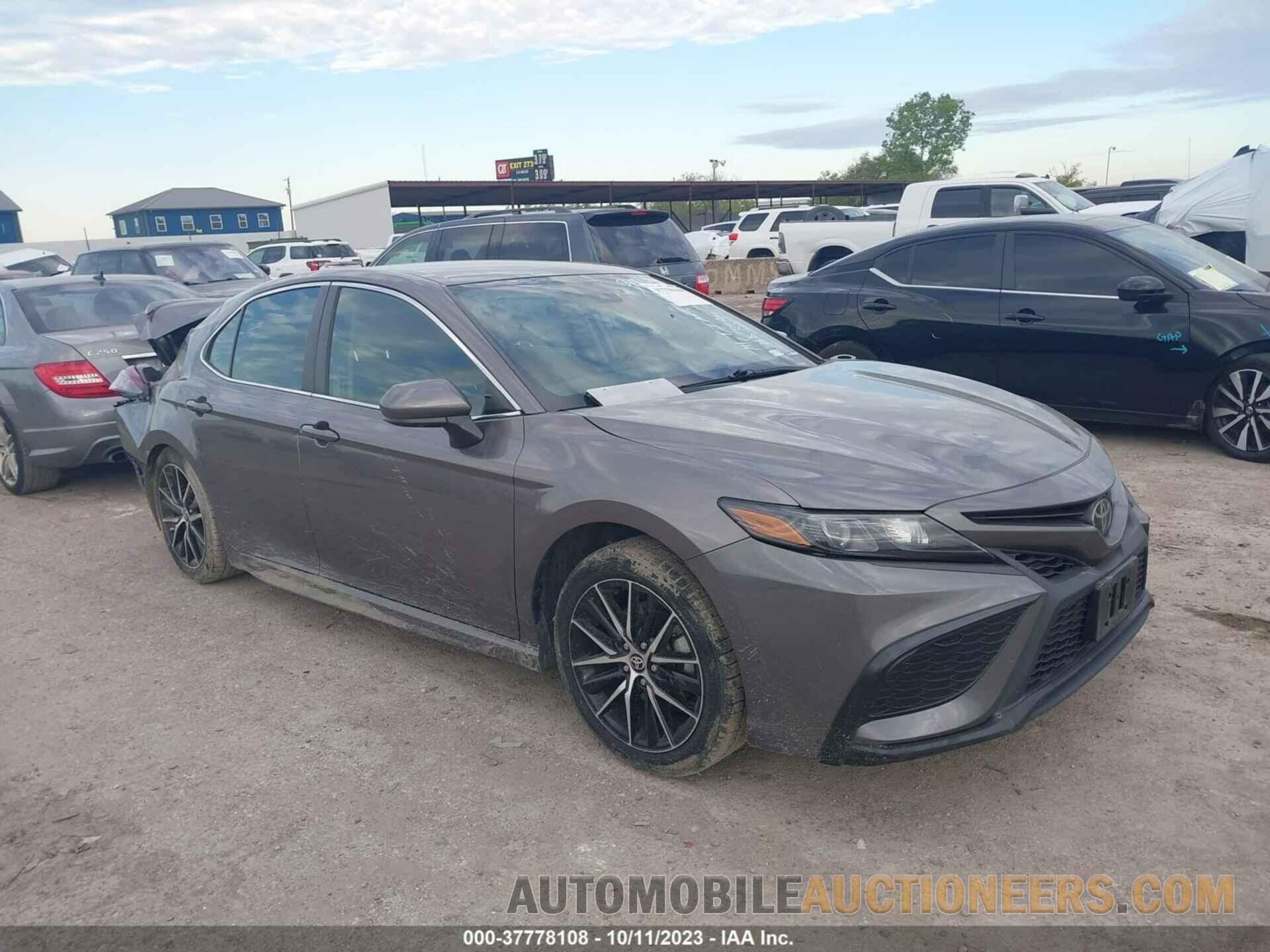 4T1G11AK6MU427145 TOYOTA CAMRY 2021