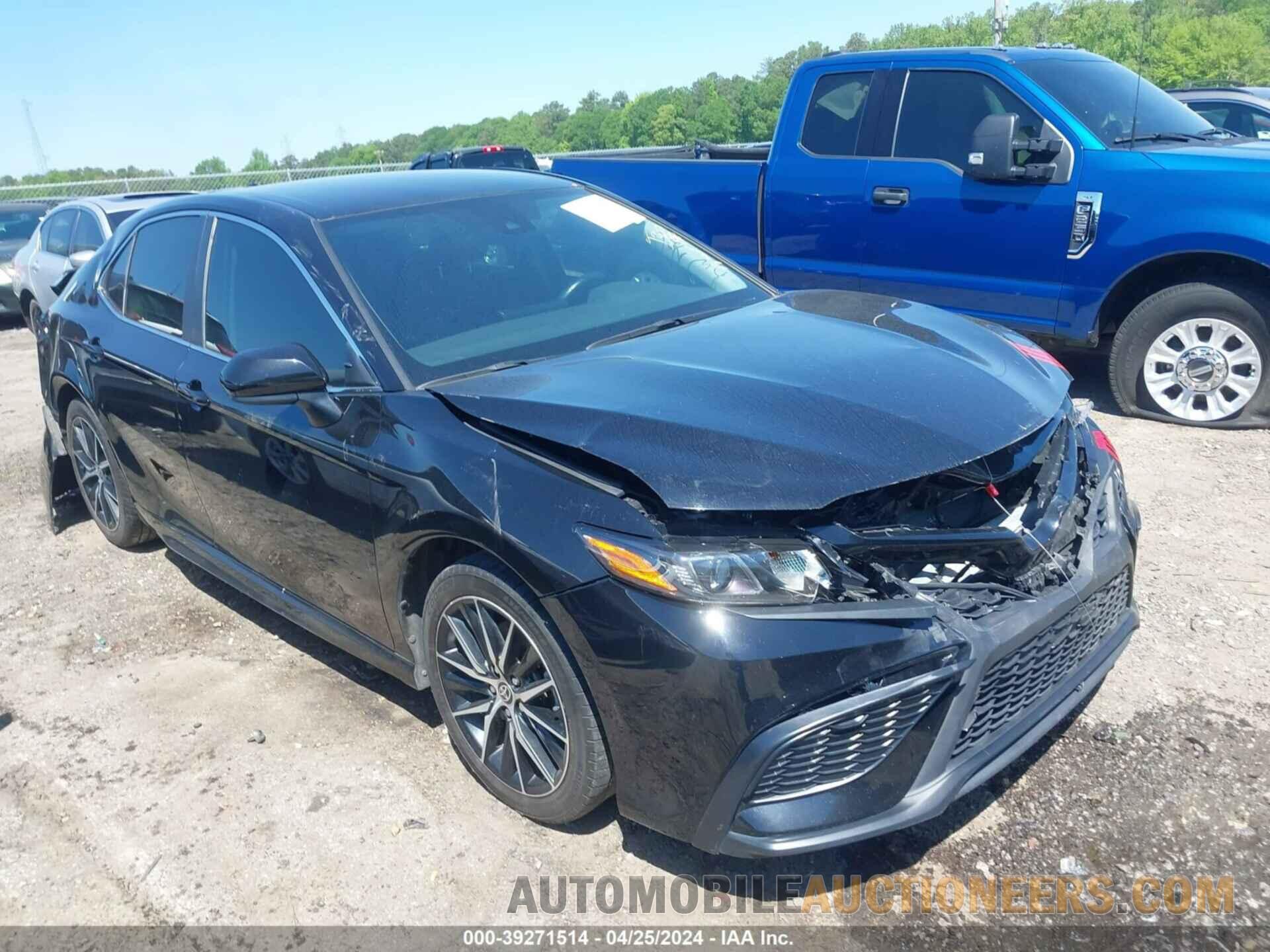 4T1G11AK6MU428957 TOYOTA CAMRY 2021