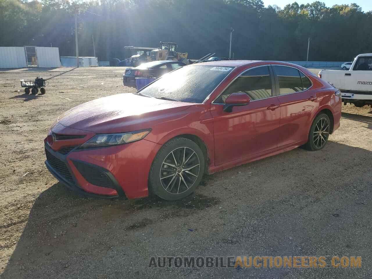 4T1G11AK6MU428988 TOYOTA CAMRY 2021