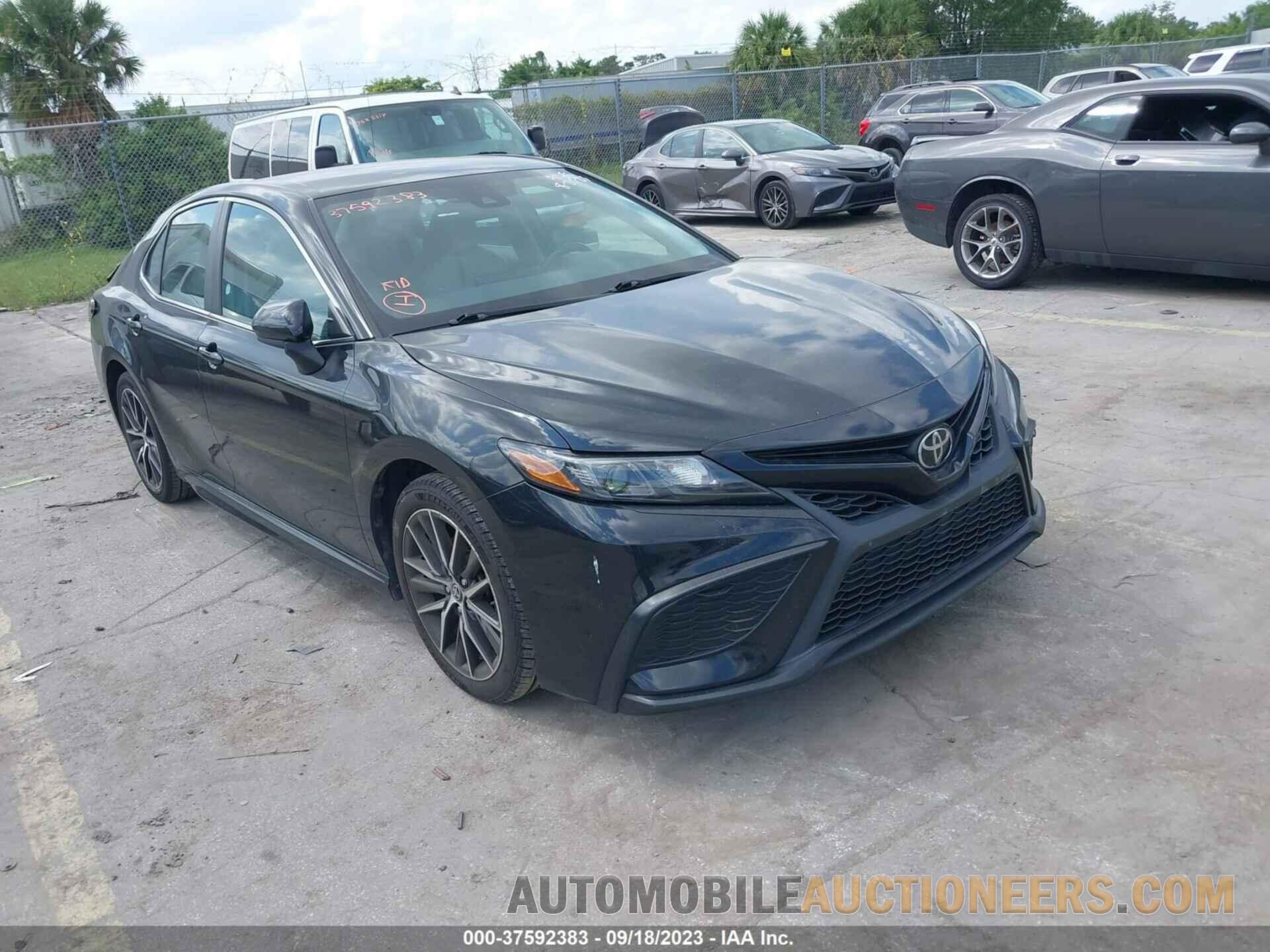 4T1G11AK6MU430238 TOYOTA CAMRY 2021