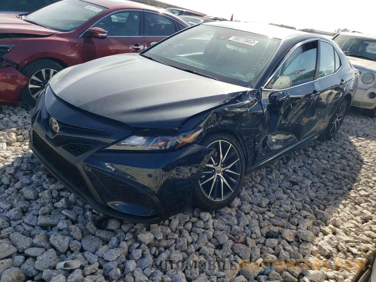 4T1G11AK6MU436010 TOYOTA CAMRY 2021