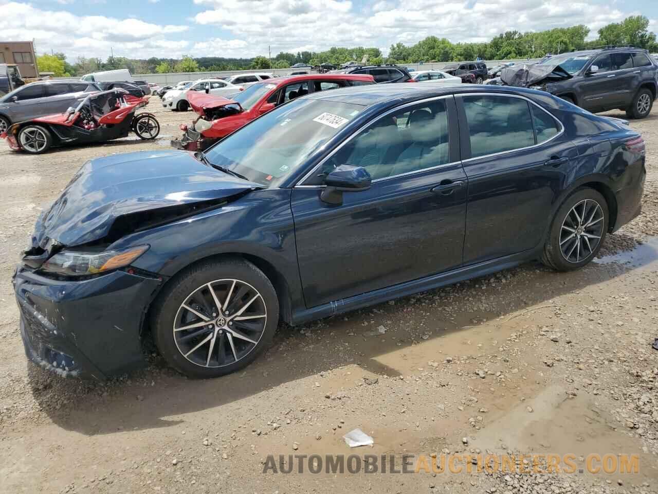 4T1G11AK6MU437044 TOYOTA CAMRY 2021