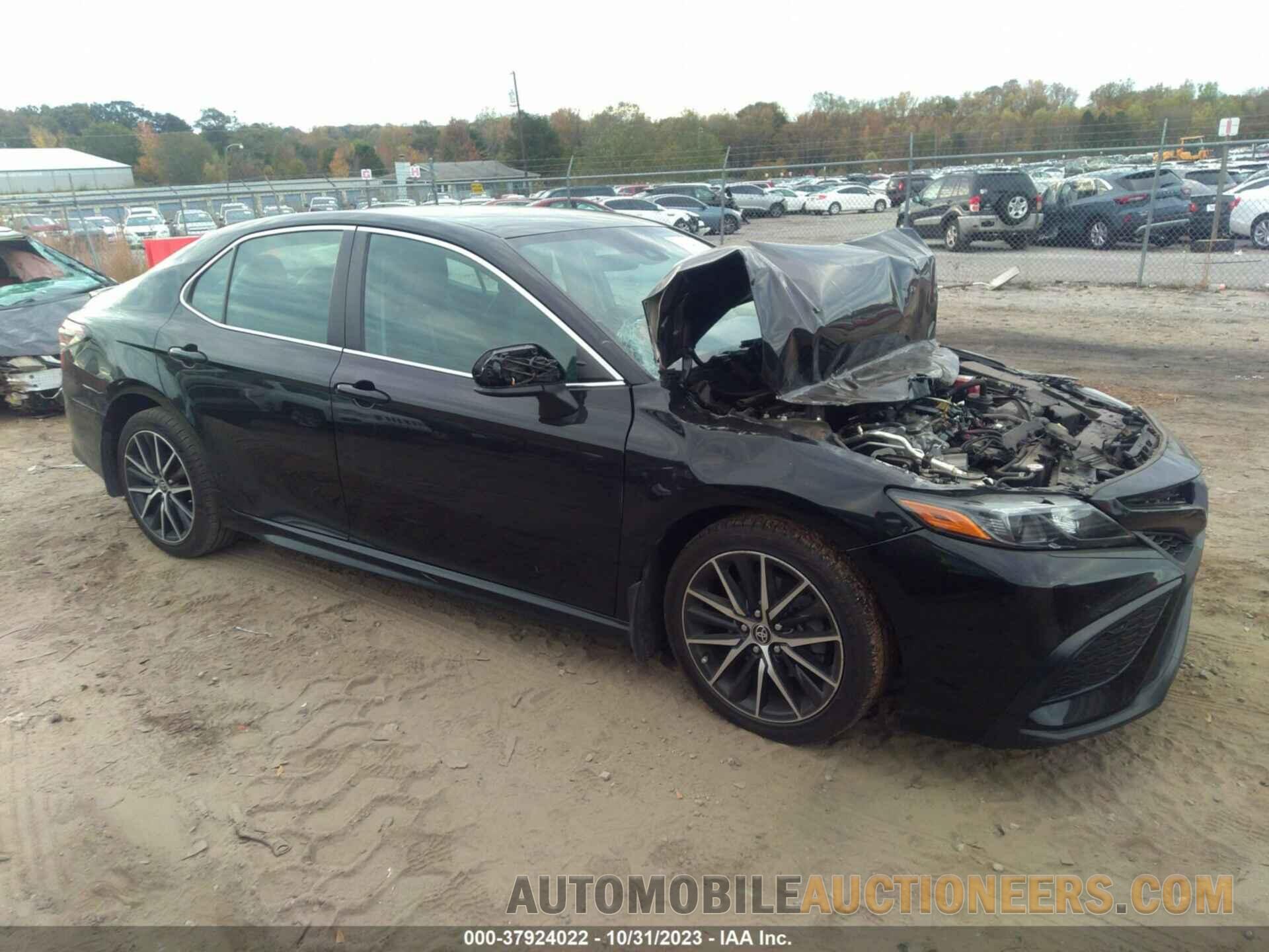 4T1G11AK6MU451607 TOYOTA CAMRY 2021