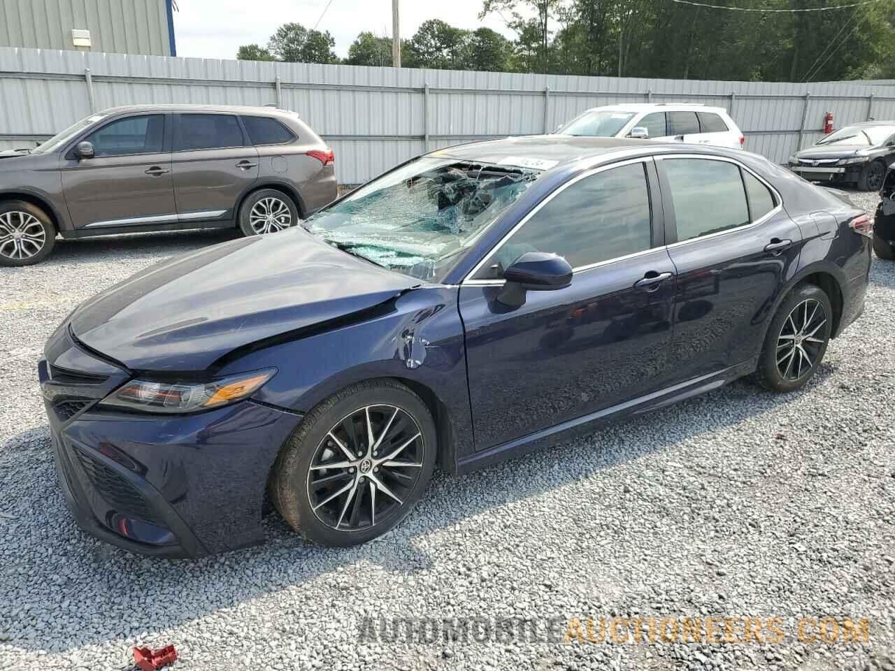 4T1G11AK6MU477883 TOYOTA CAMRY 2021