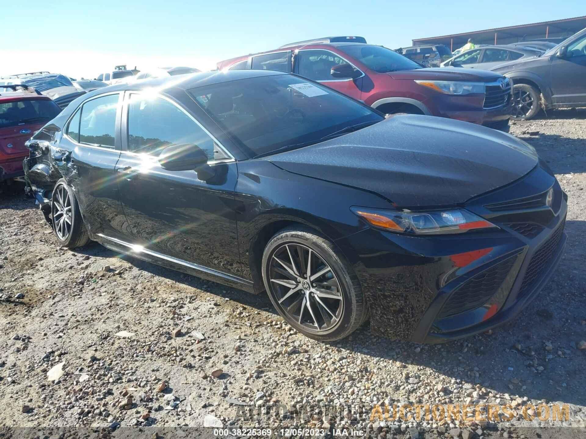 4T1G11AK6MU484607 TOYOTA CAMRY 2021