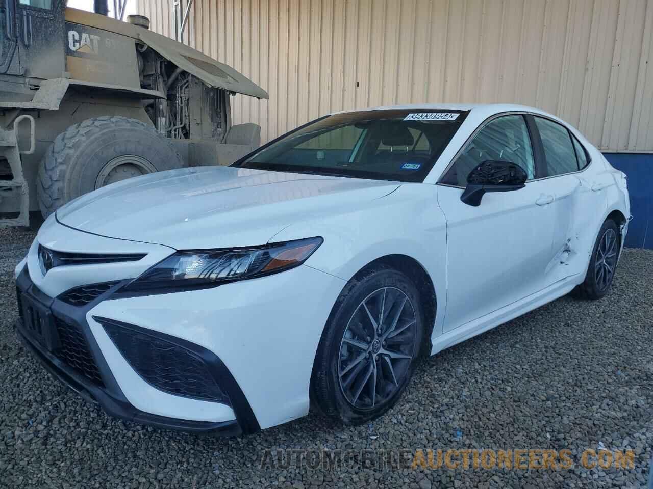 4T1G11AK6MU486860 TOYOTA CAMRY 2021