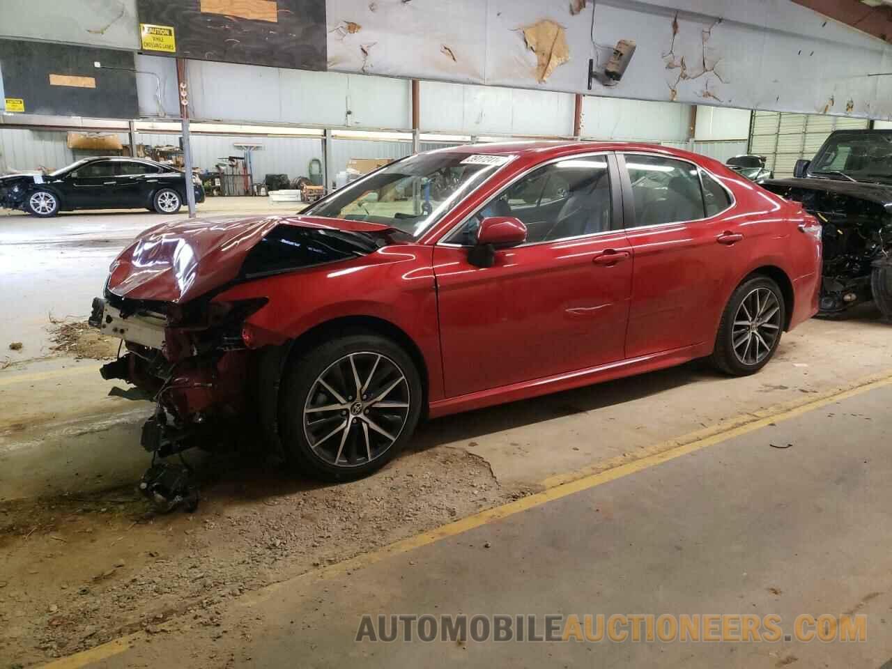 4T1G11AK6MU487653 TOYOTA CAMRY 2021