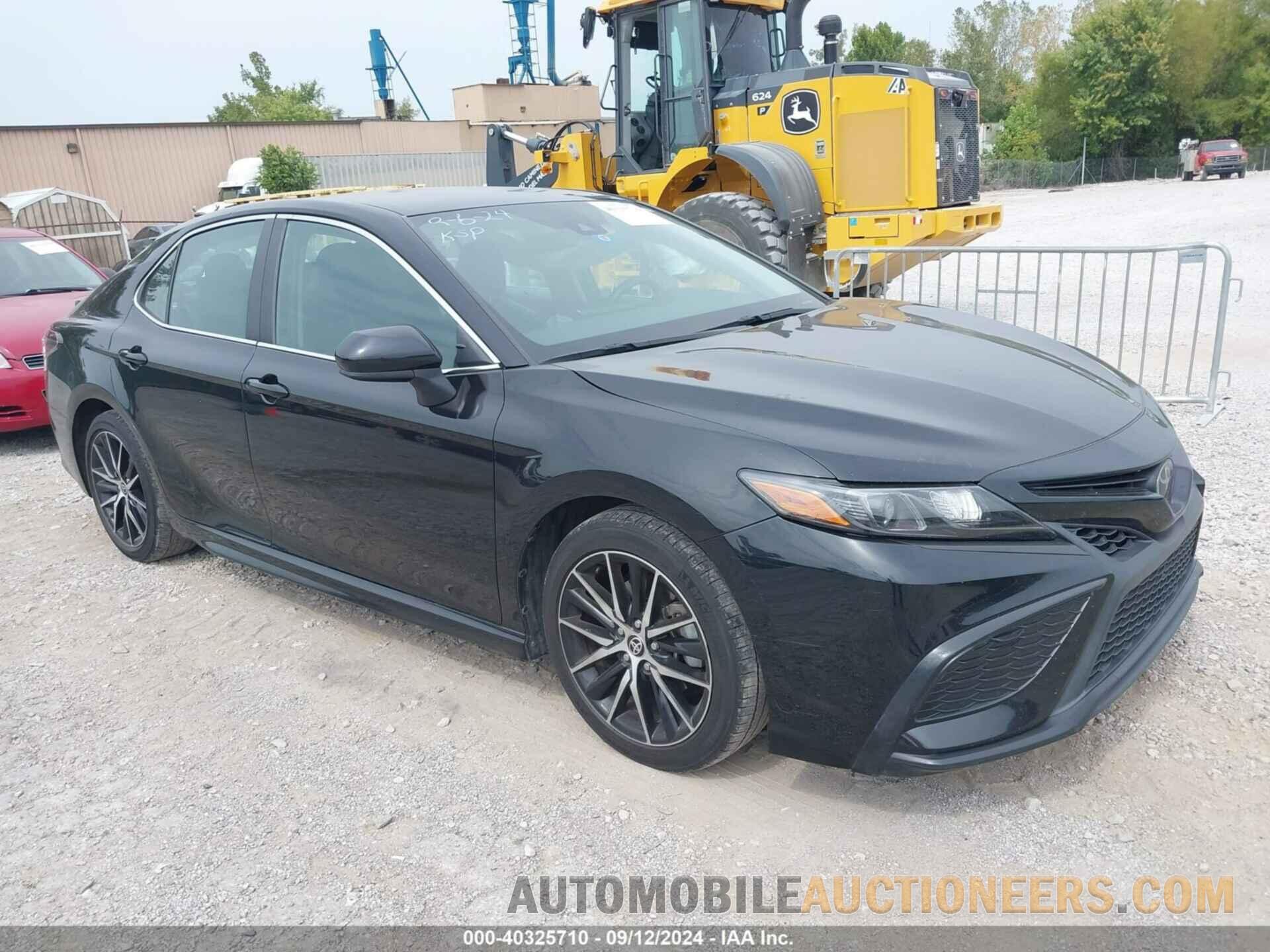 4T1G11AK6MU489788 TOYOTA CAMRY 2021