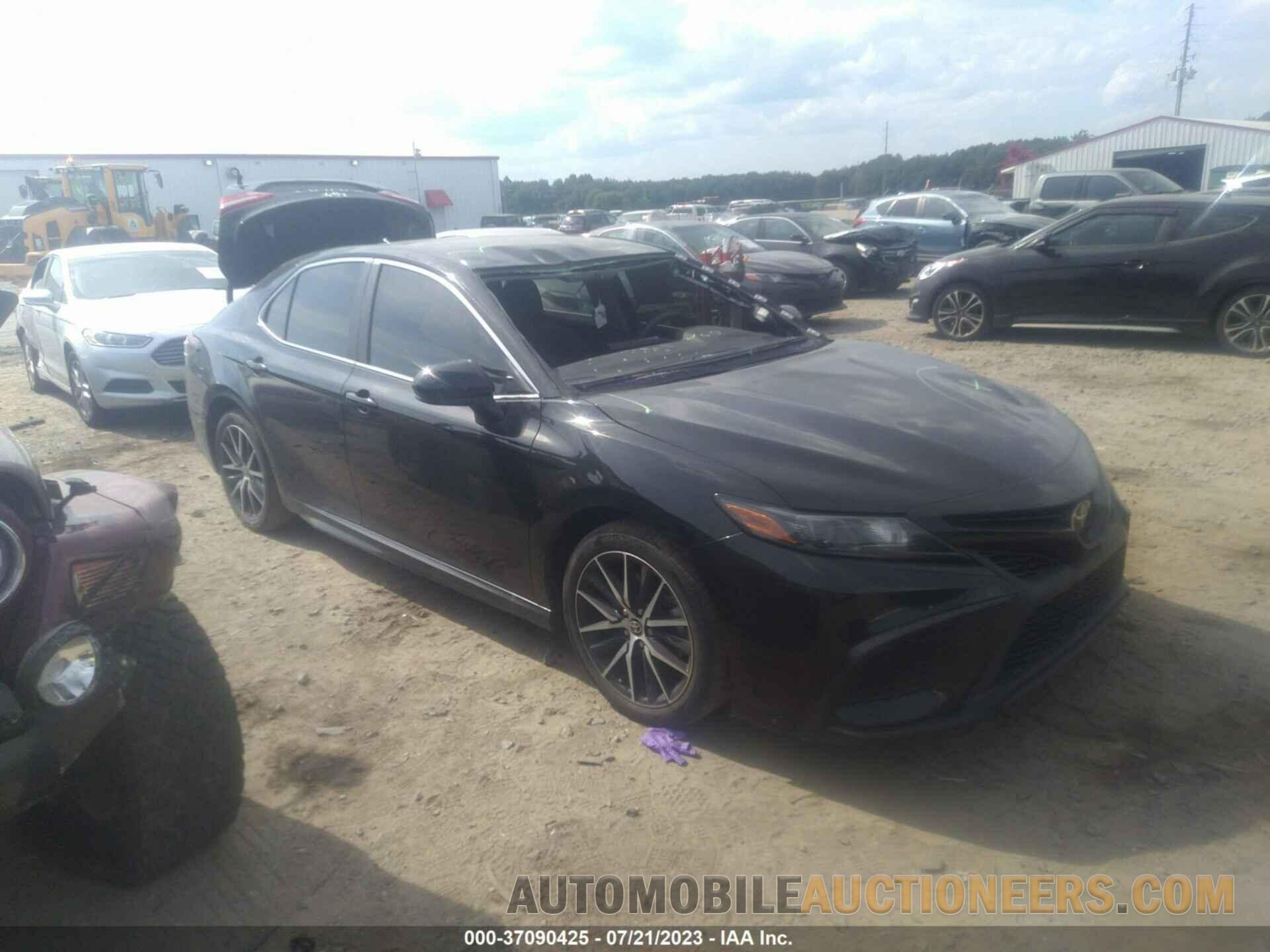 4T1G11AK6MU514270 TOYOTA CAMRY 2021