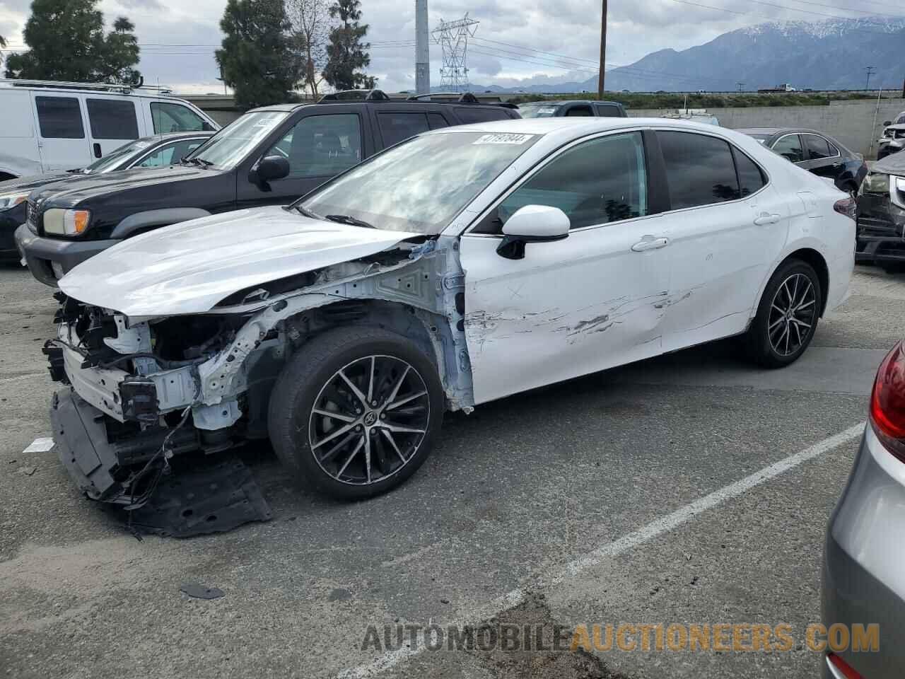 4T1G11AK6MU515564 TOYOTA CAMRY 2021