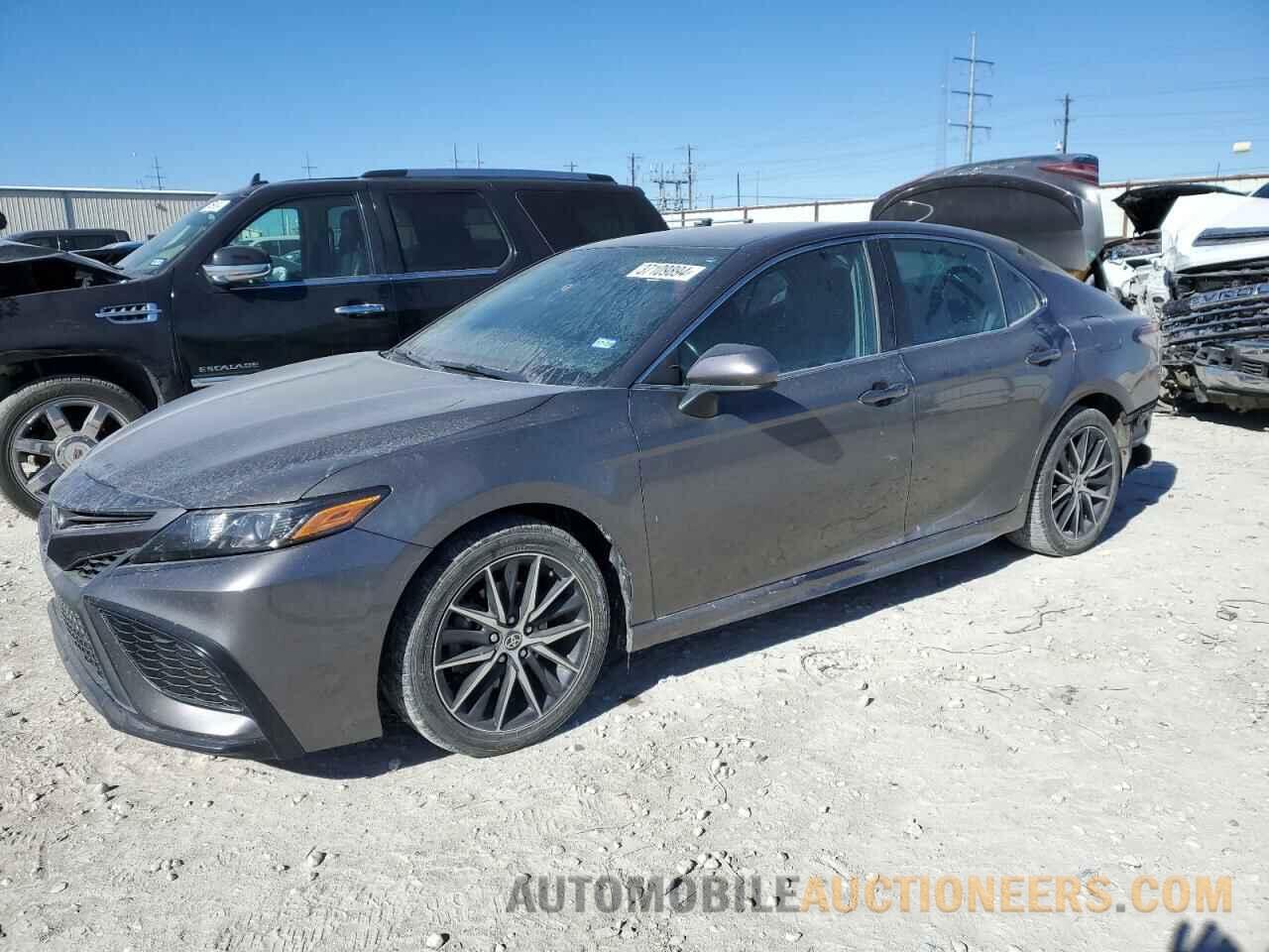 4T1G11AK6MU518948 TOYOTA CAMRY 2021