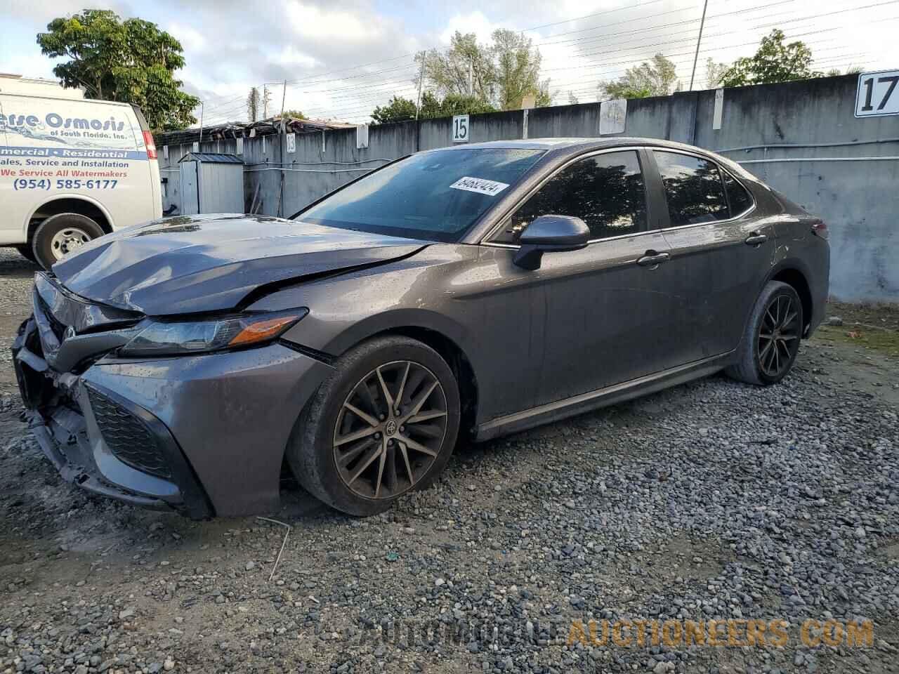 4T1G11AK6MU519694 TOYOTA CAMRY 2021