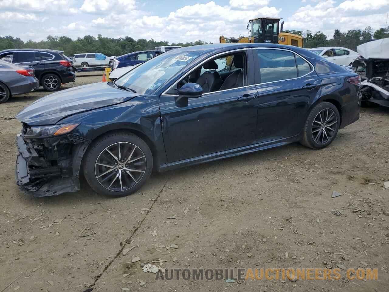 4T1G11AK6MU520232 TOYOTA CAMRY 2021