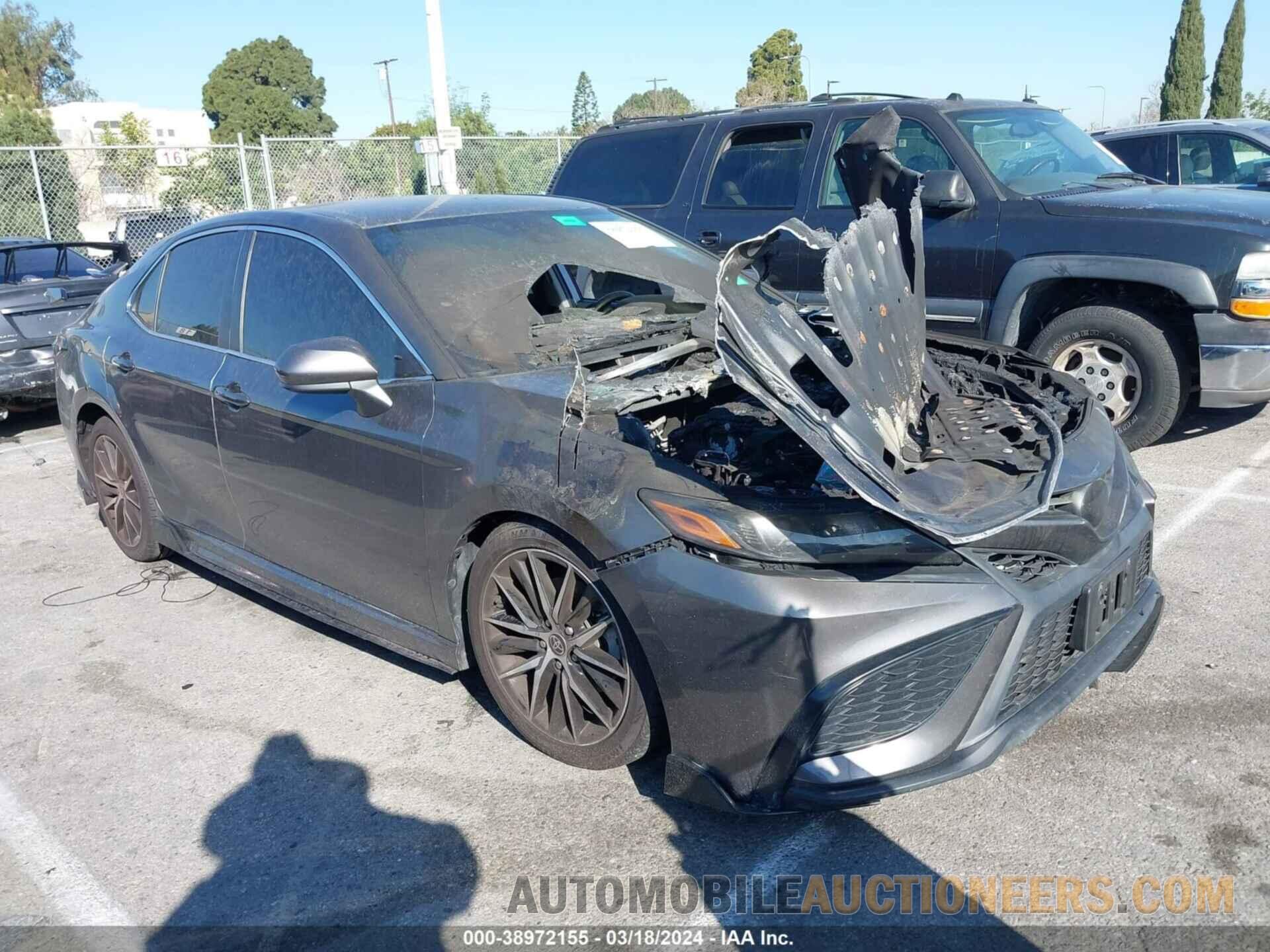 4T1G11AK6MU522143 TOYOTA CAMRY 2021