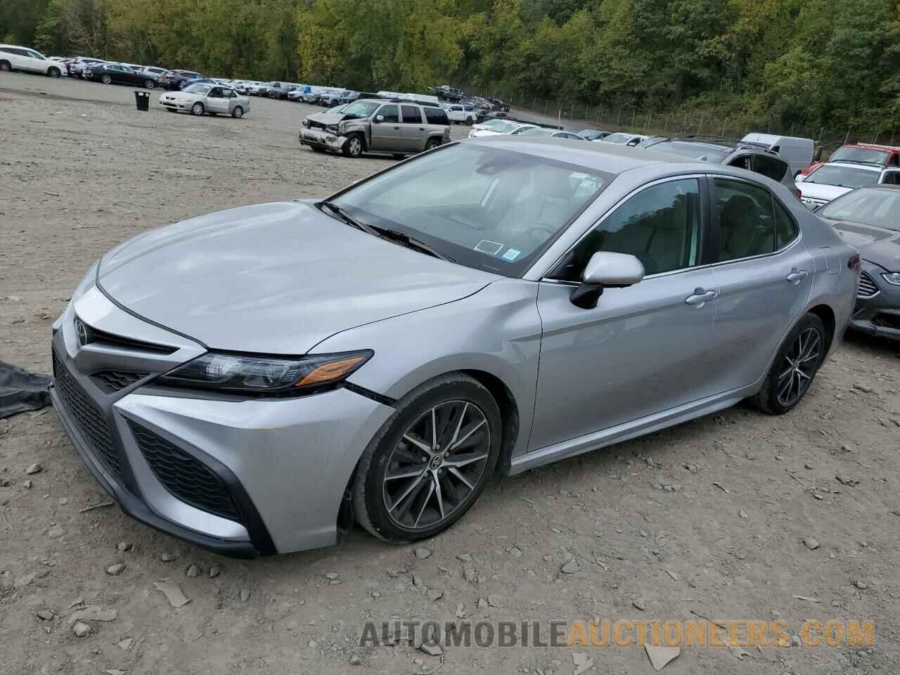 4T1G11AK6MU525124 TOYOTA CAMRY 2021