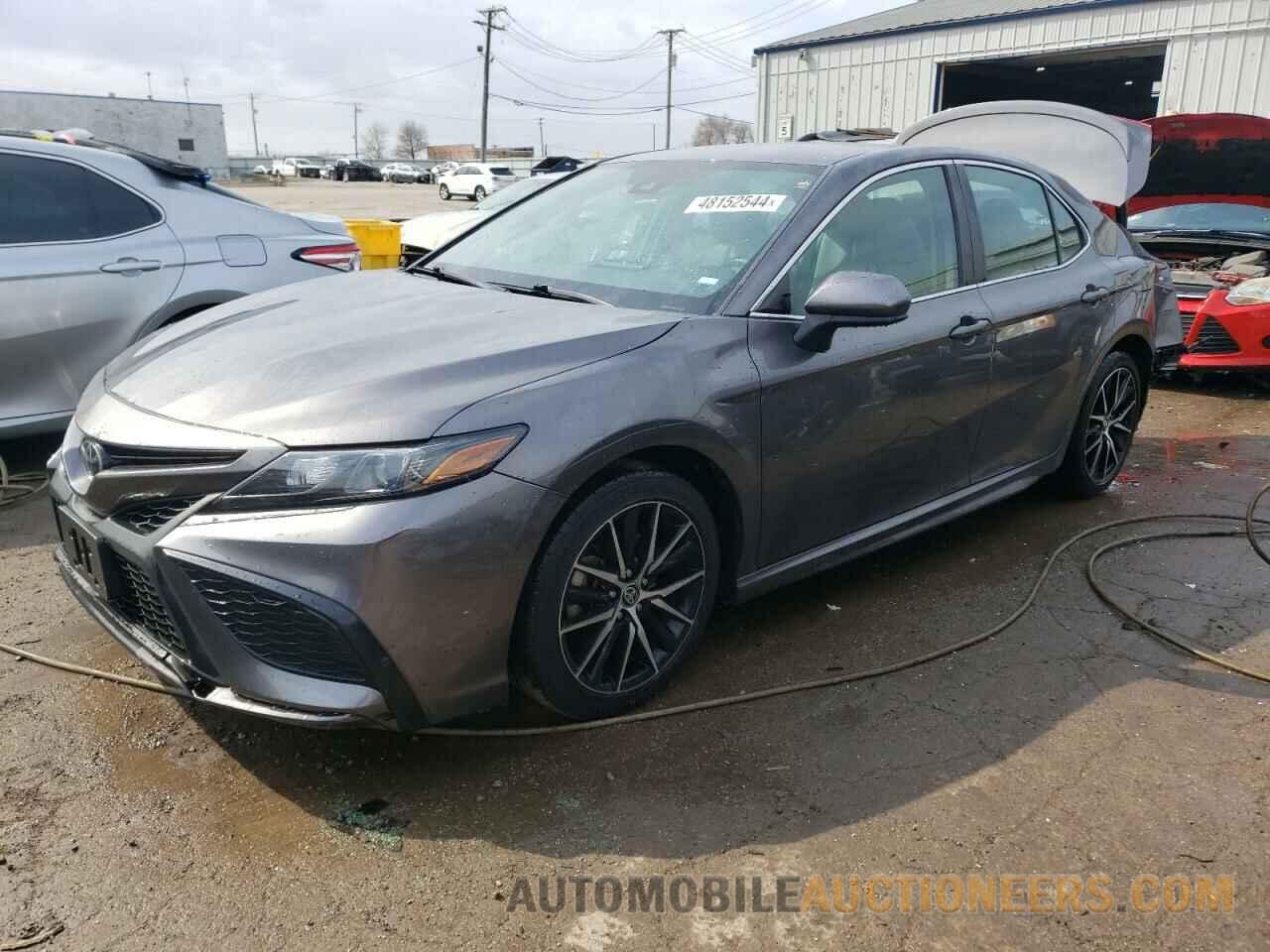 4T1G11AK6MU526922 TOYOTA CAMRY 2021