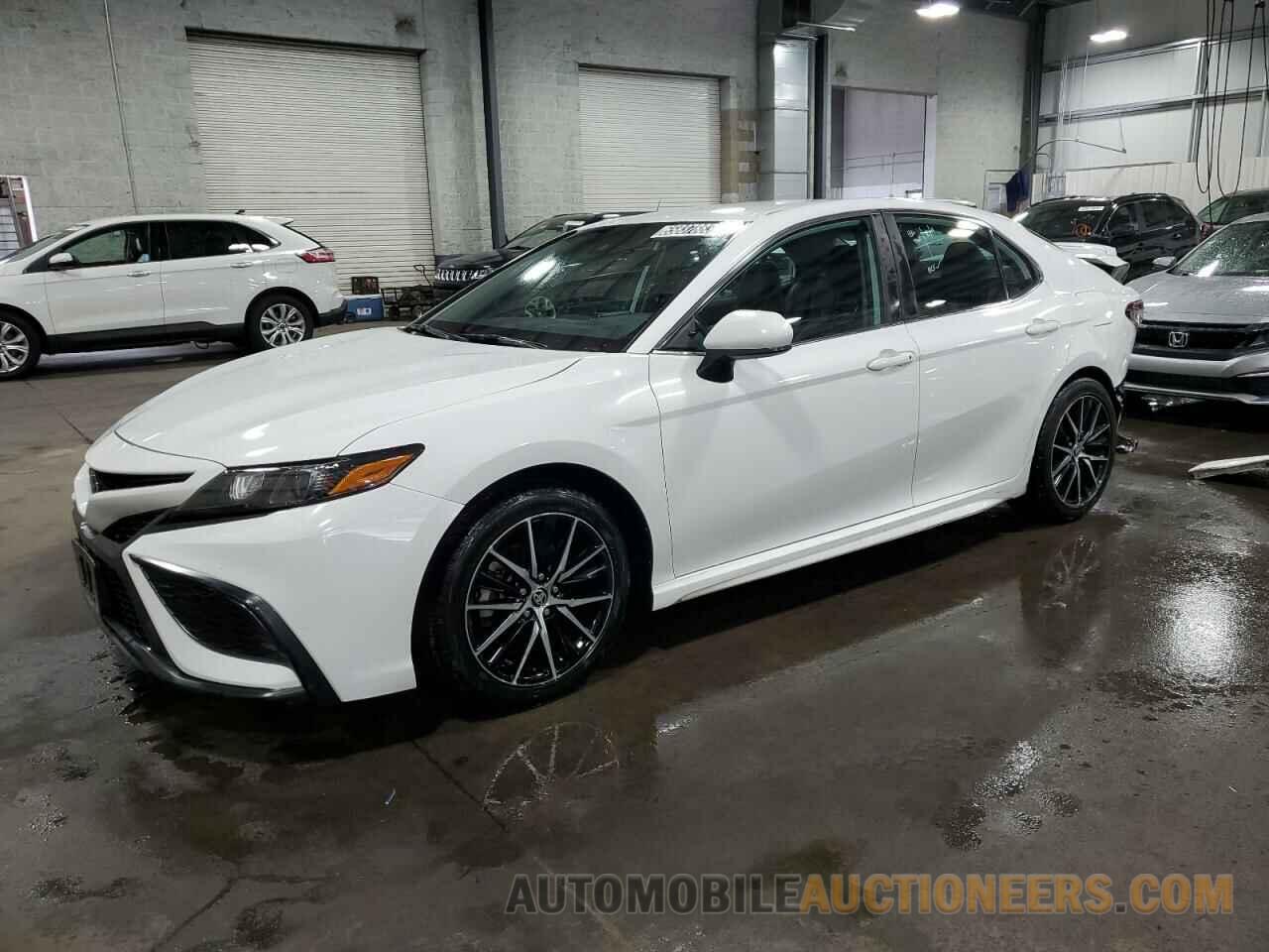 4T1G11AK6MU531053 TOYOTA CAMRY 2021