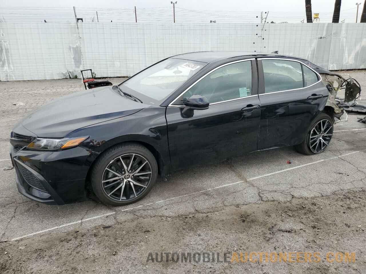 4T1G11AK6MU536494 TOYOTA CAMRY 2021