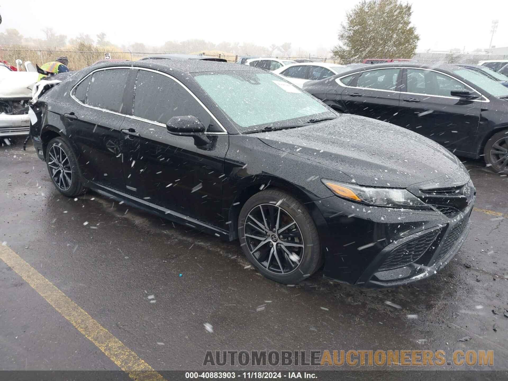 4T1G11AK6MU539895 TOYOTA CAMRY 2021