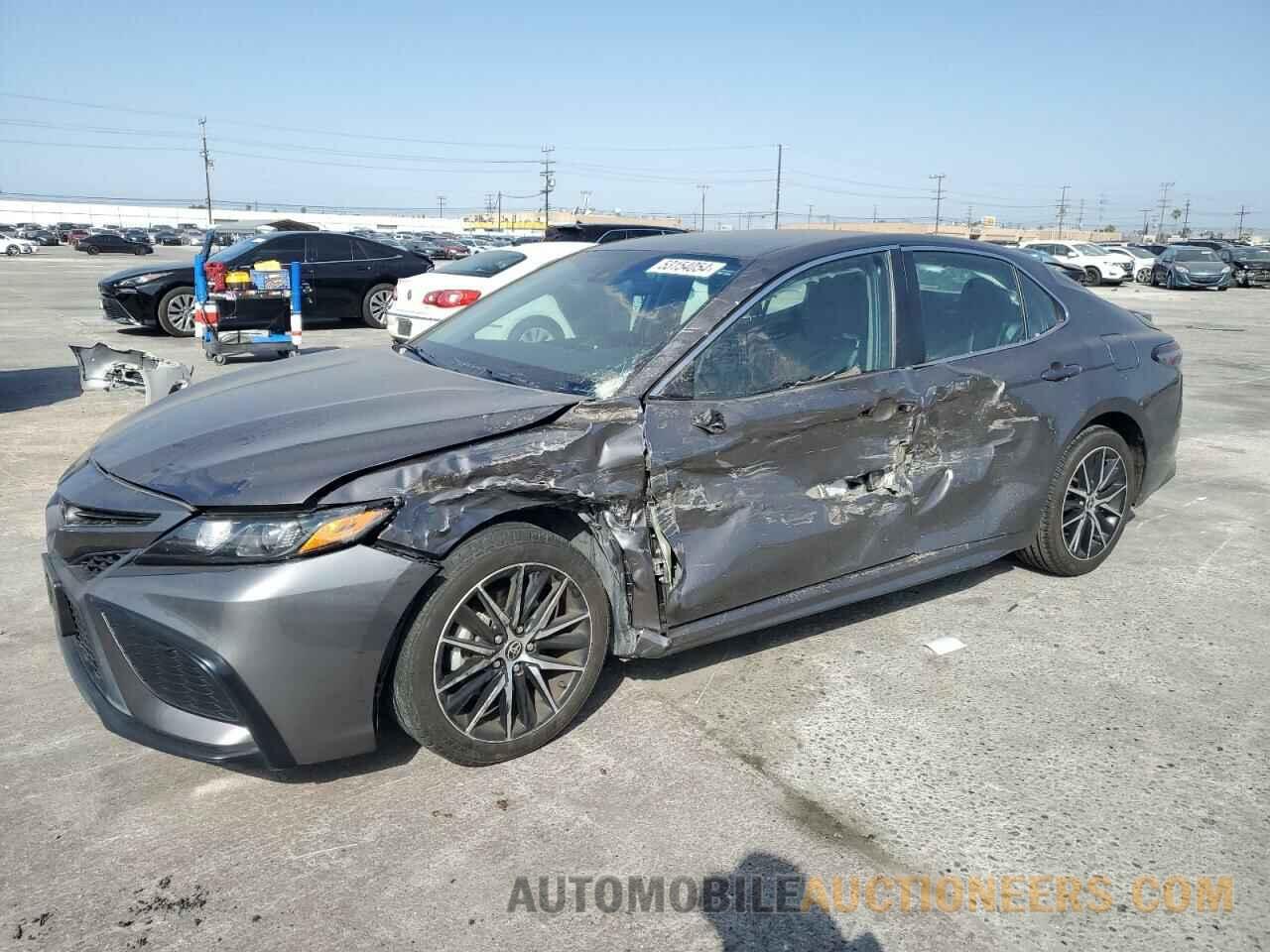 4T1G11AK6MU541470 TOYOTA CAMRY 2021