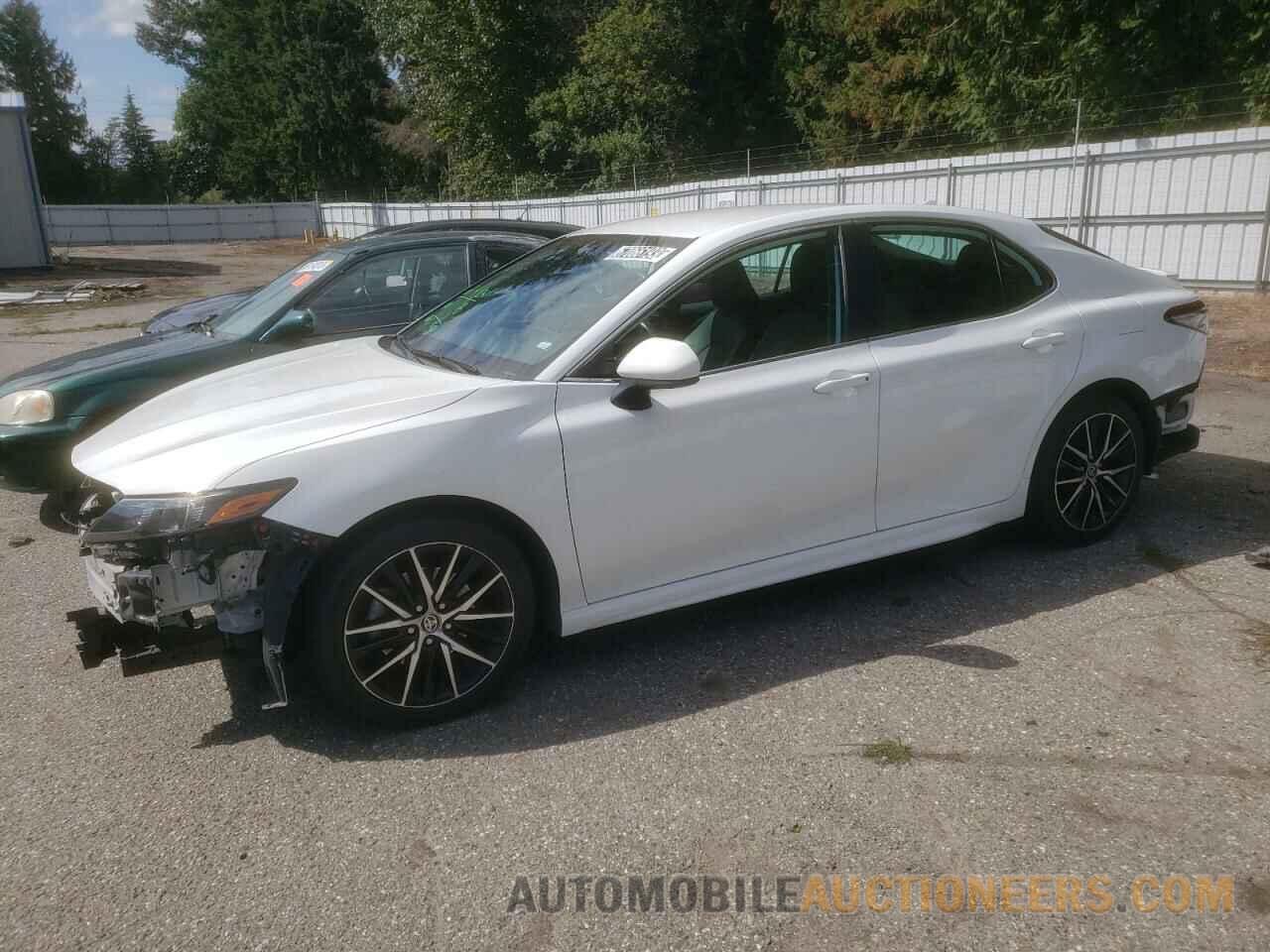 4T1G11AK6MU549715 TOYOTA CAMRY 2021