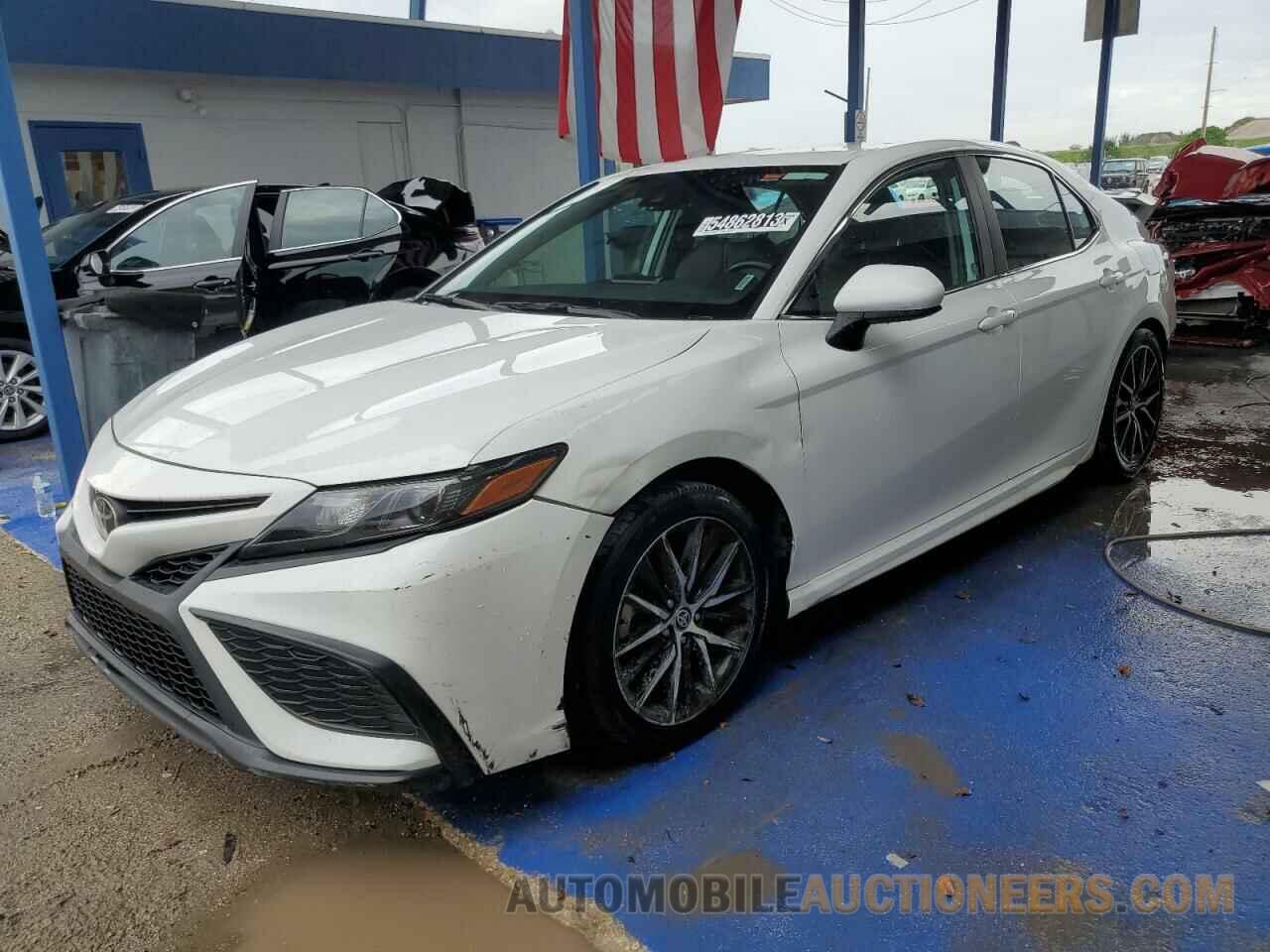 4T1G11AK6MU553084 TOYOTA CAMRY 2021