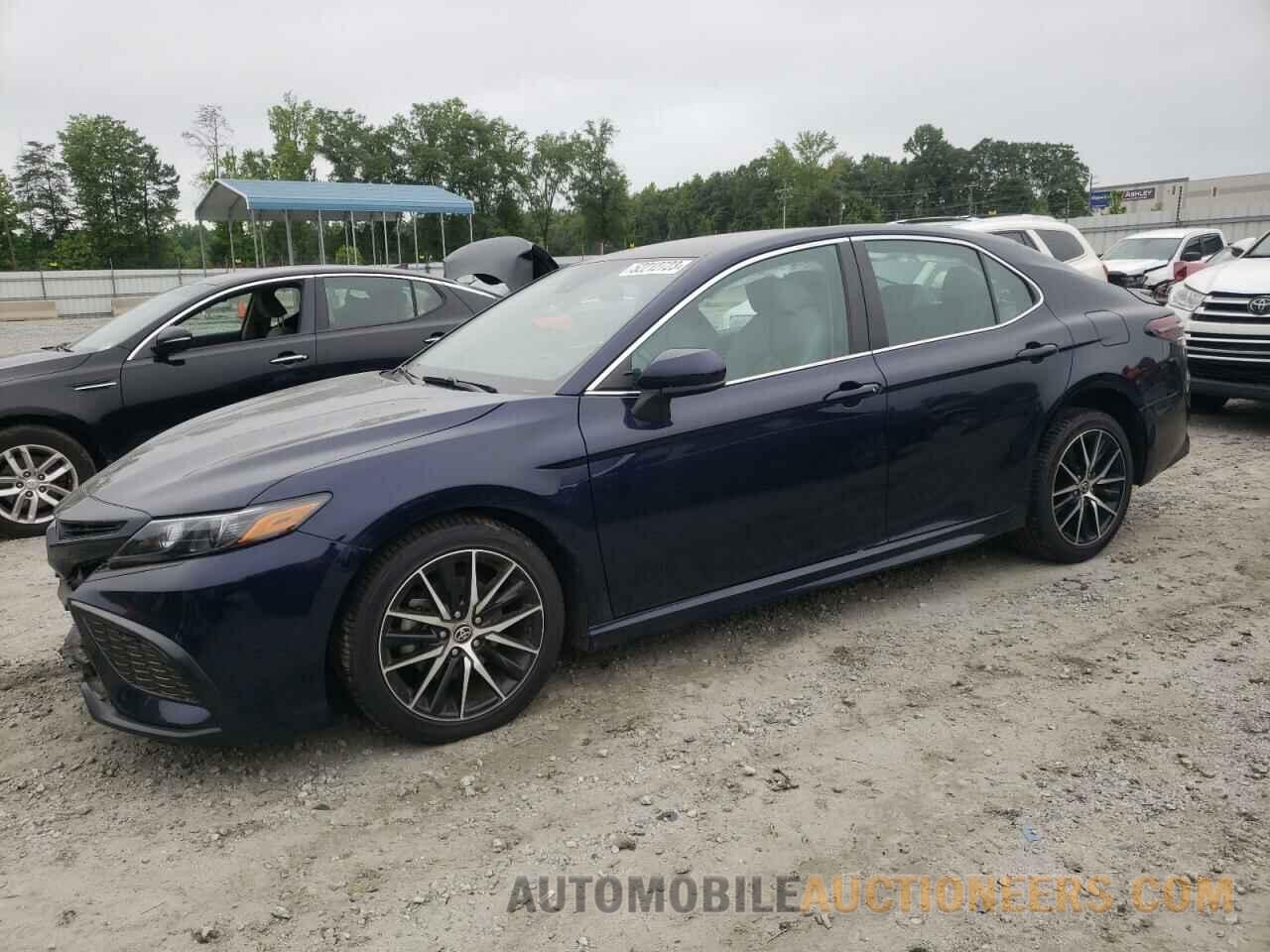 4T1G11AK6MU566563 TOYOTA CAMRY 2021