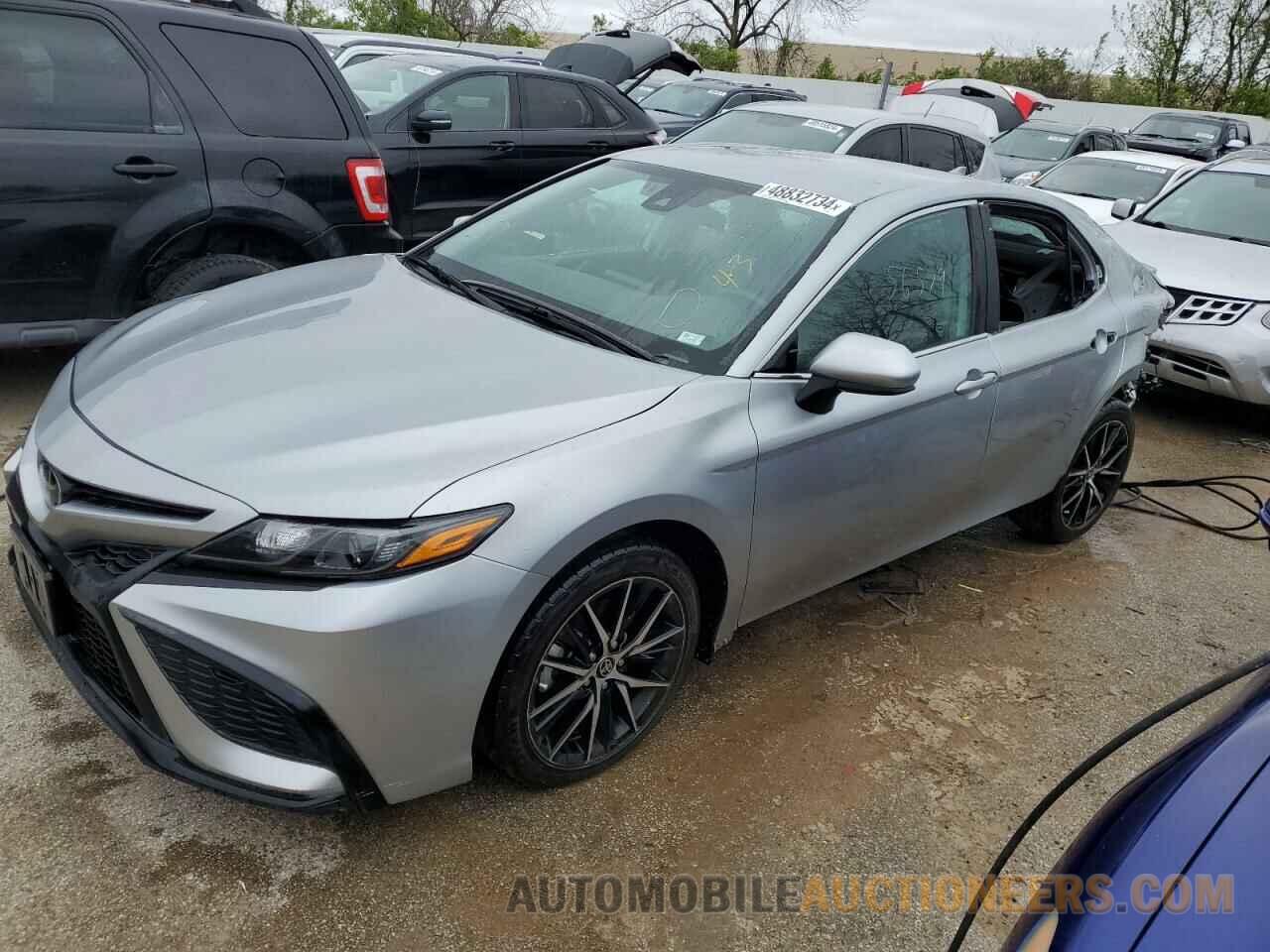 4T1G11AK6MU569687 TOYOTA CAMRY 2021