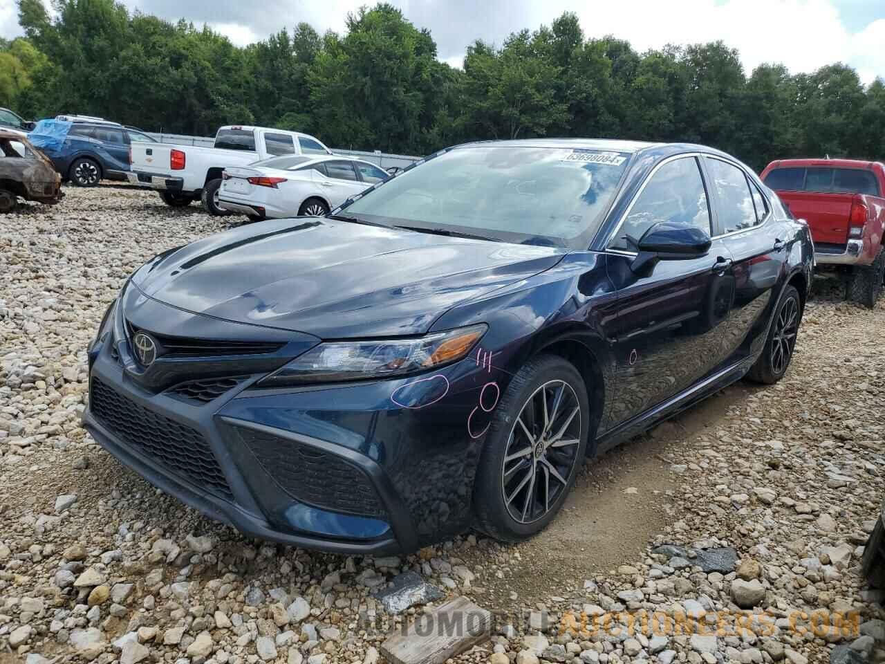 4T1G11AK6MU575392 TOYOTA CAMRY 2021