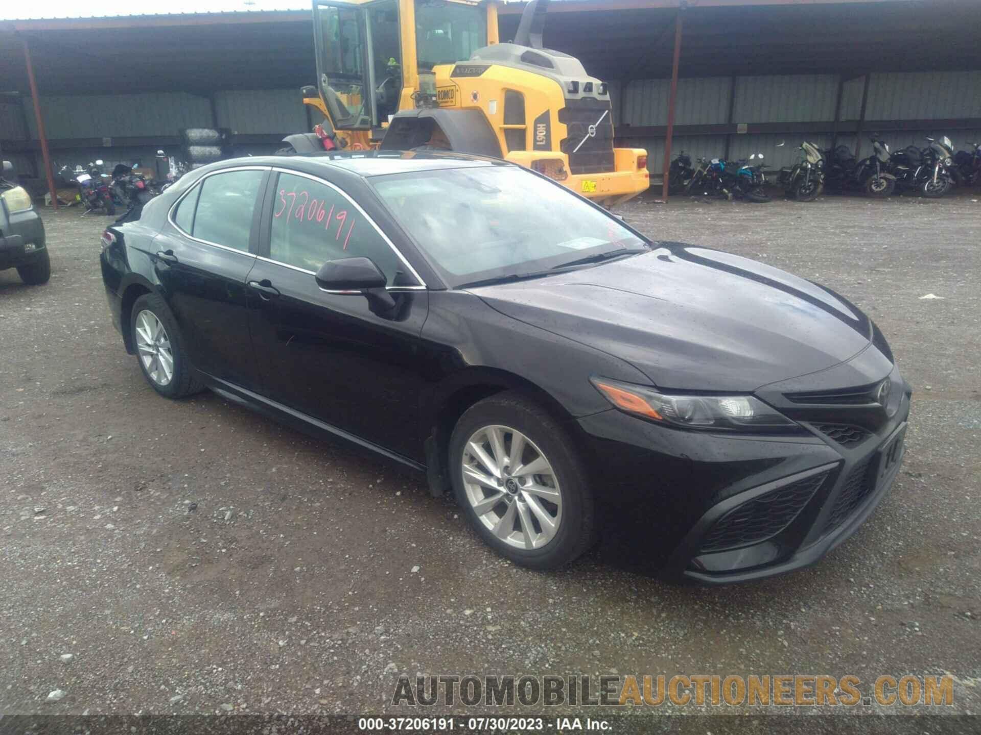 4T1G11AK6MU577174 TOYOTA CAMRY 2021