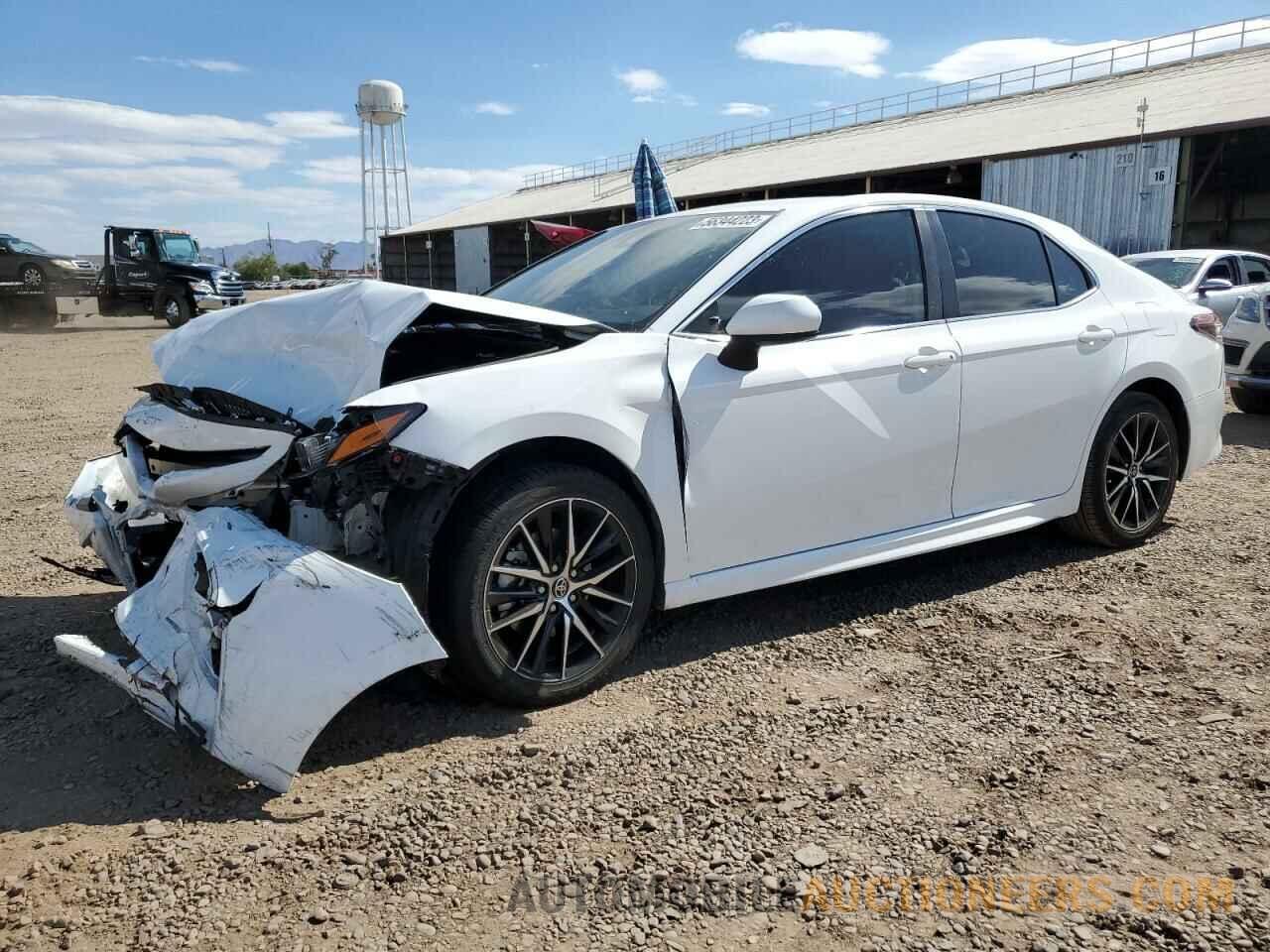 4T1G11AK6MU579927 TOYOTA CAMRY 2021