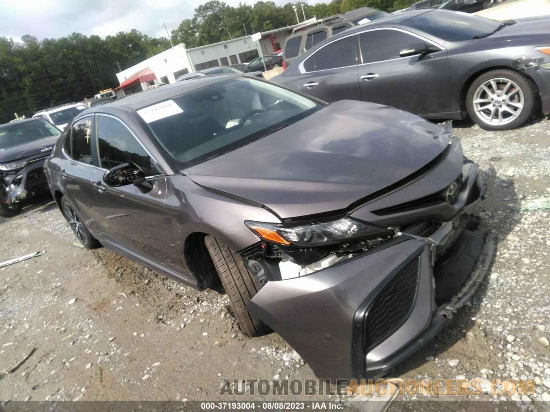 4T1G11AK6MU585629 TOYOTA CAMRY 2021