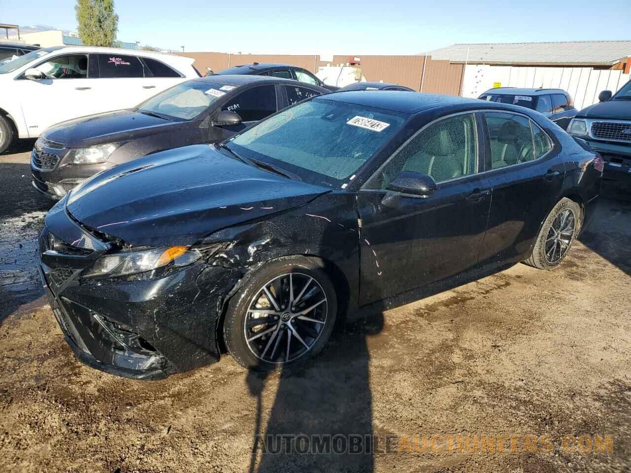 4T1G11AK6MU587042 TOYOTA CAMRY 2021