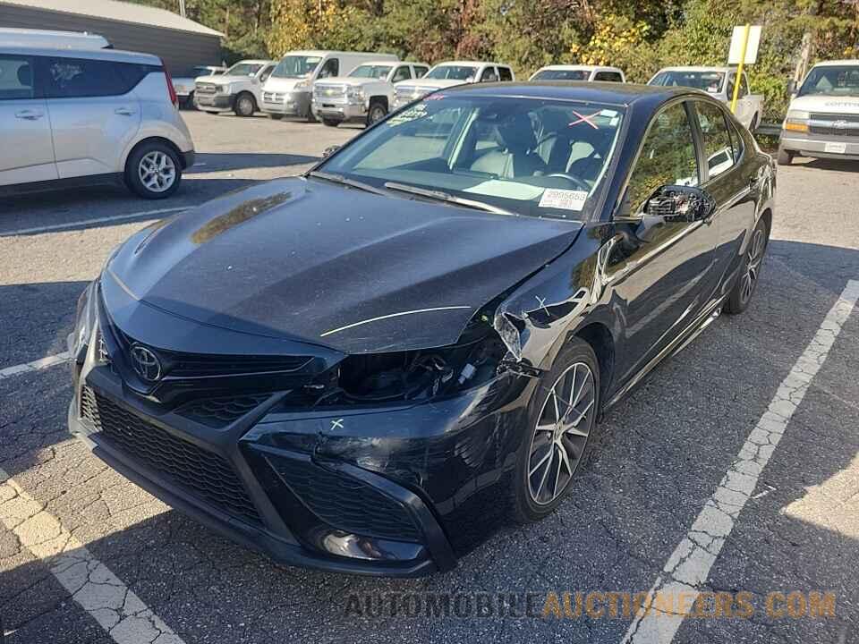 4T1G11AK6MU596338 Toyota Camry 2021